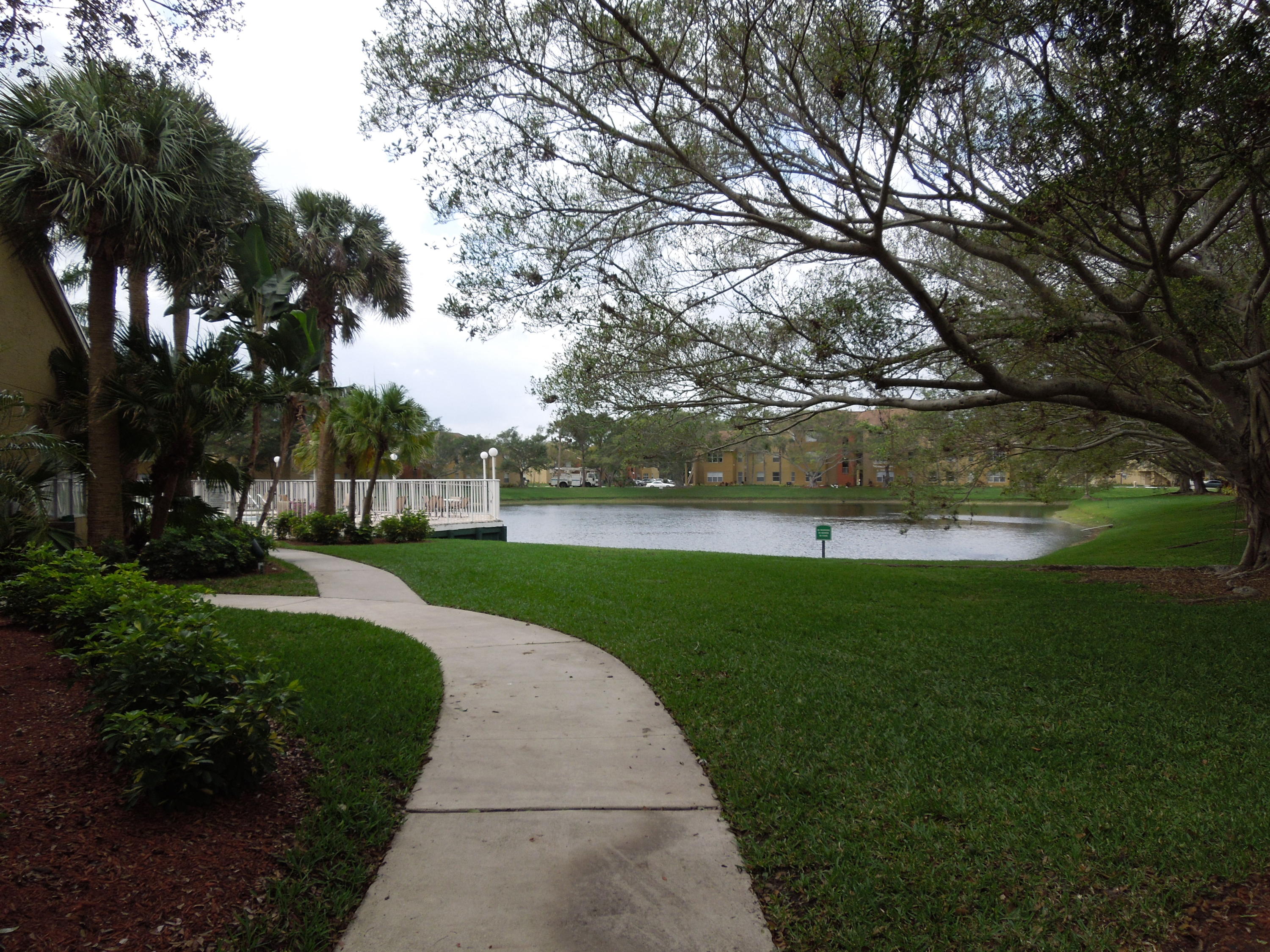 PONTE VERDE AT PALM BEACH LAKES CONDO - Residential