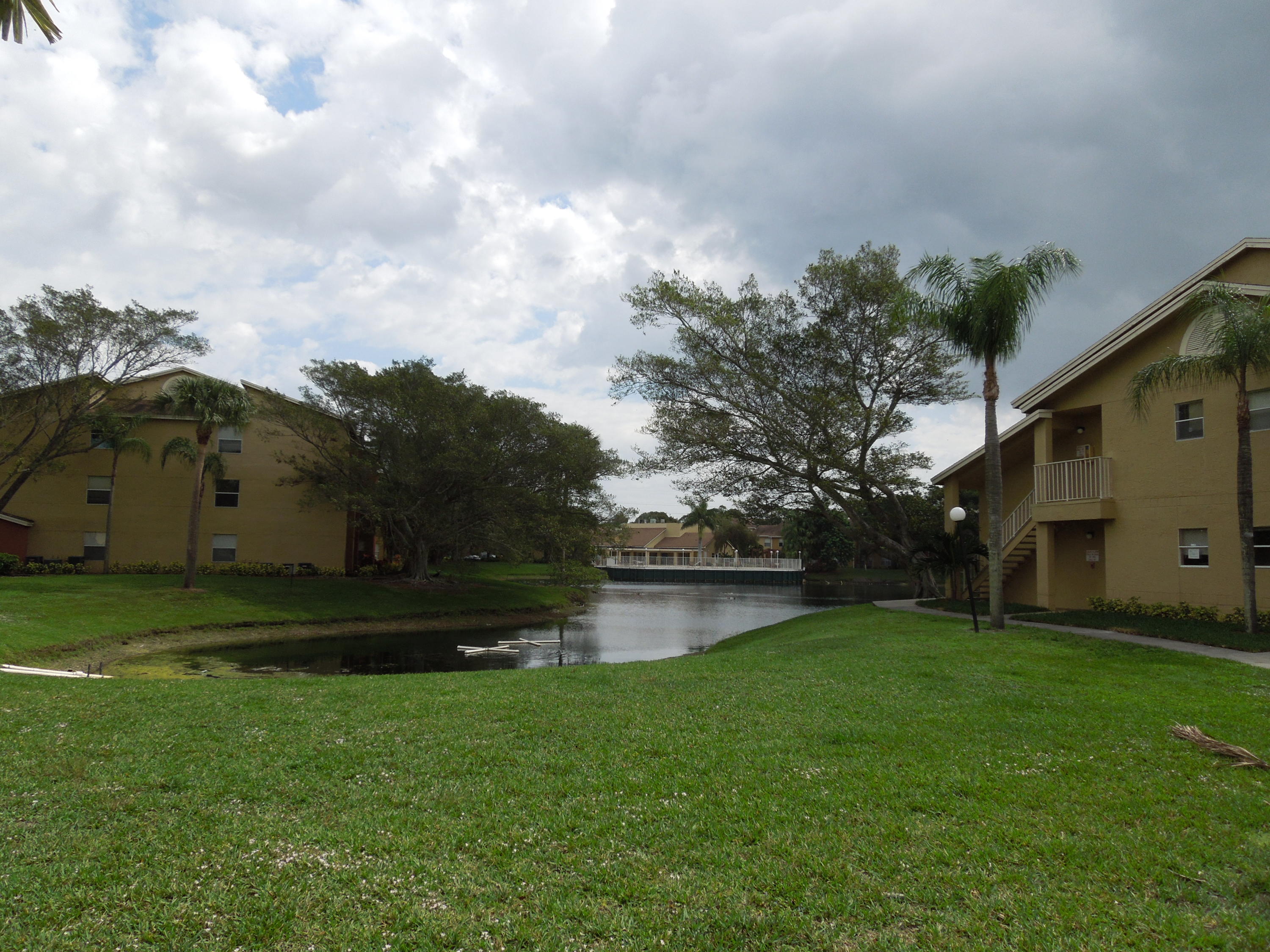 PONTE VERDE AT PALM BEACH LAKES CONDO - Residential