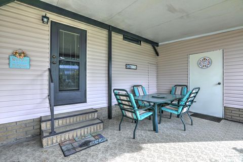 A home in Barefoot Bay