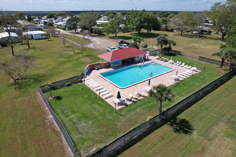 A home in Barefoot Bay