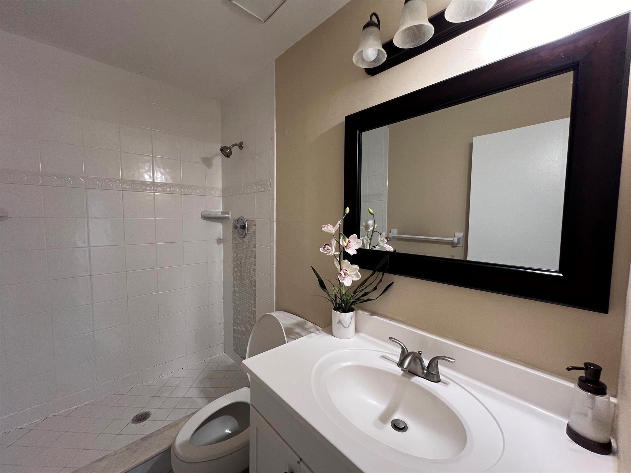 CANALAKE REPLAT - Residential Lease