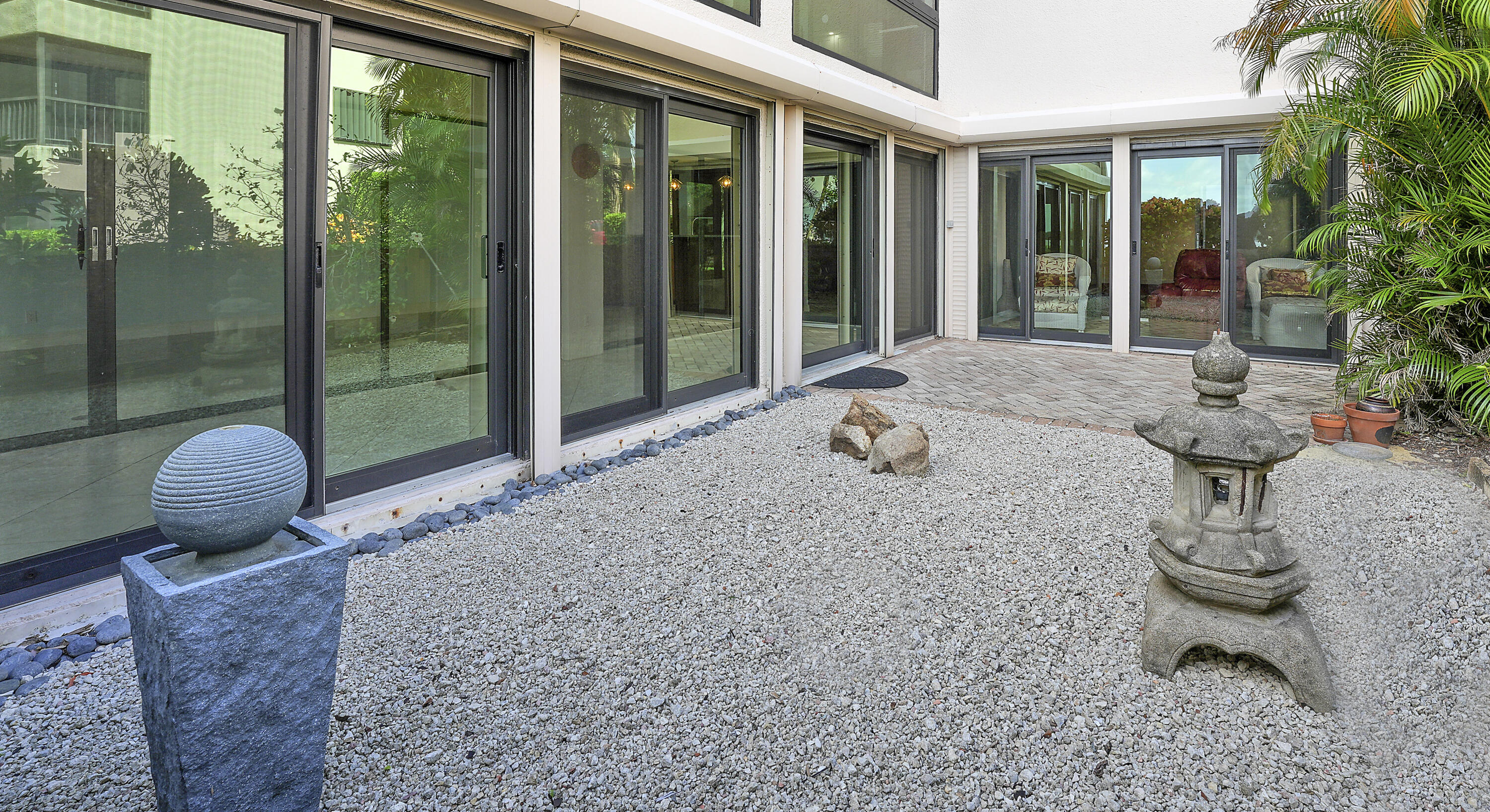 TWELVE OAKS CONDO - Residential