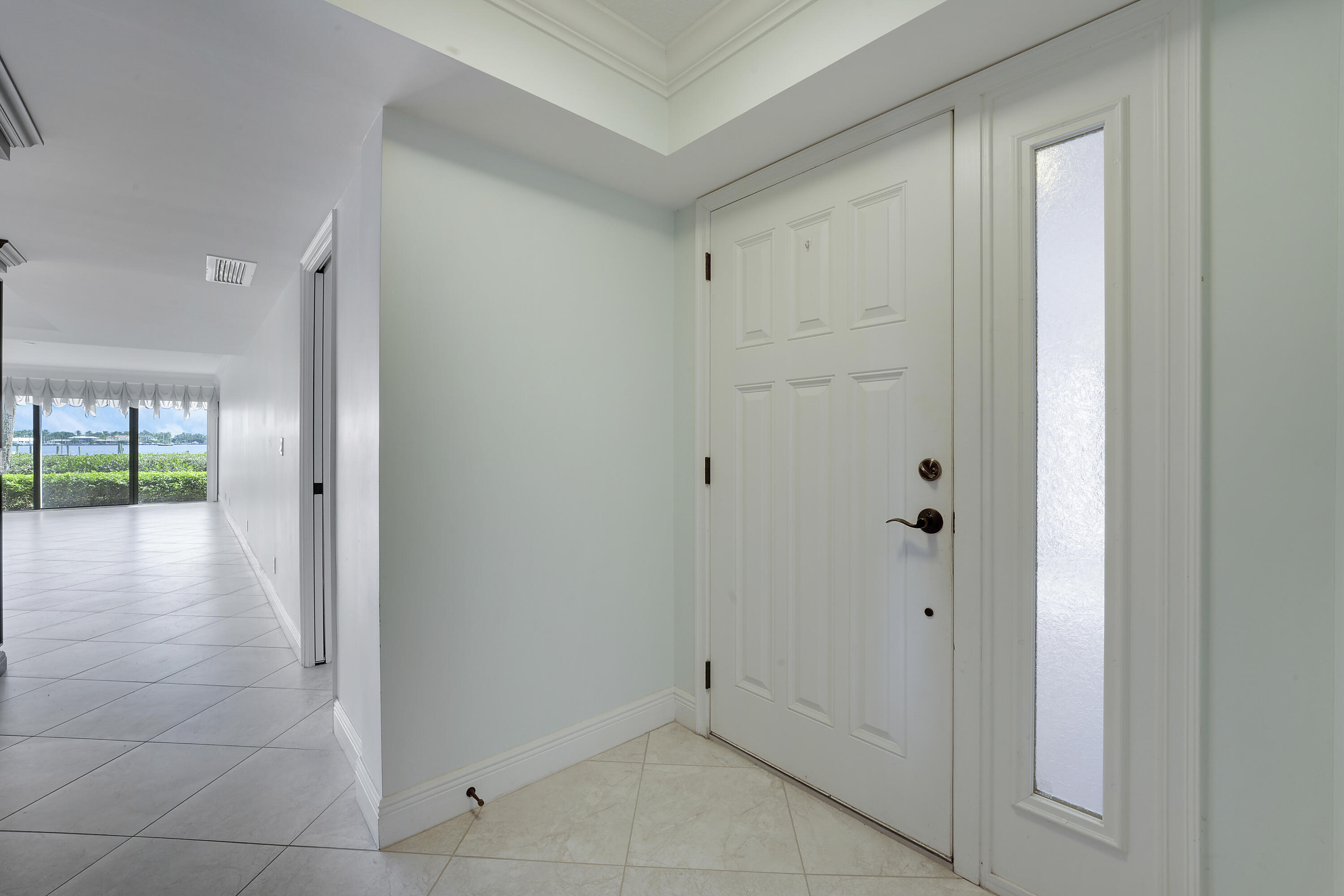 TWELVE OAKS CONDO - Residential