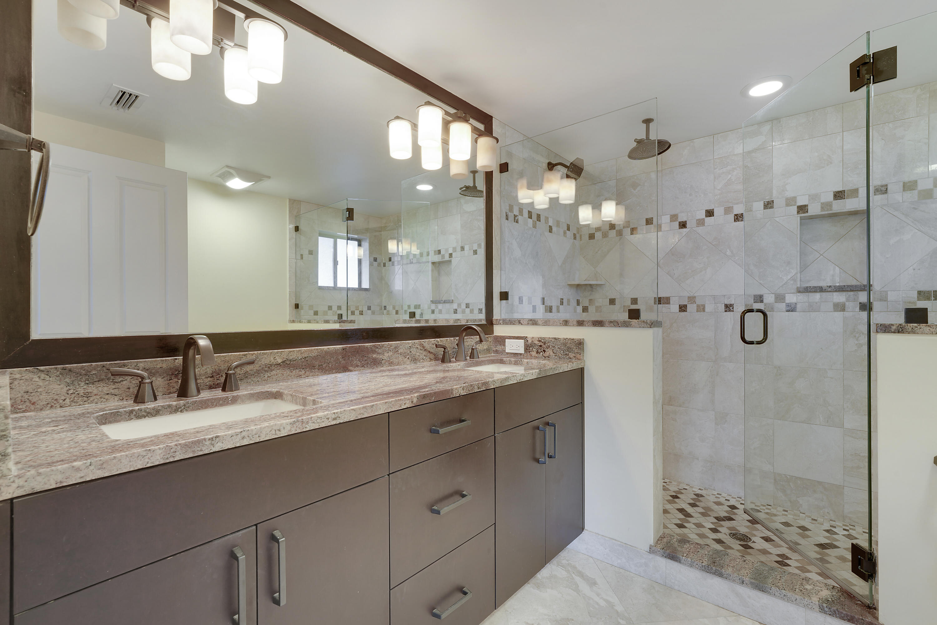 TWELVE OAKS CONDO - Residential