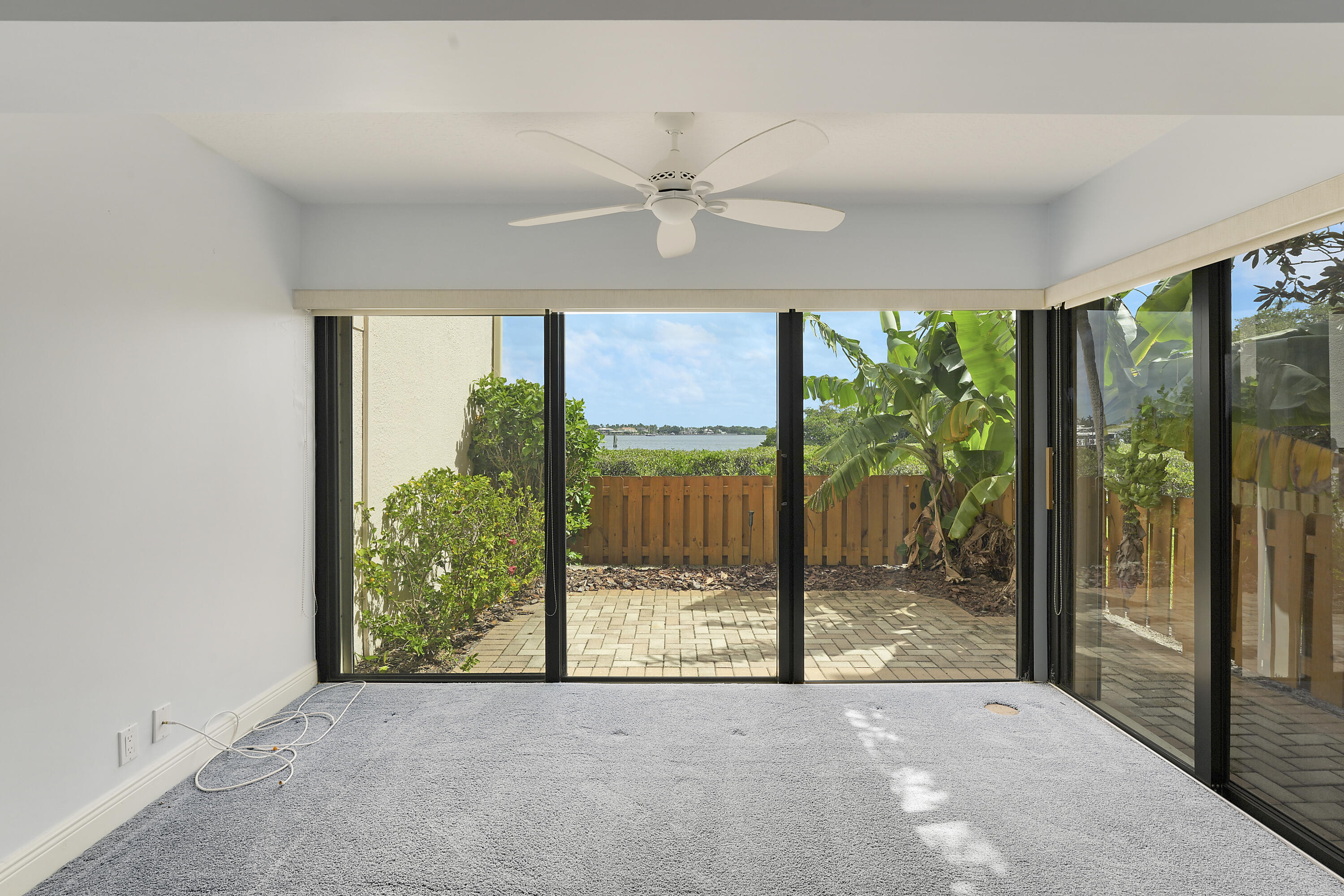 TWELVE OAKS CONDO - Residential