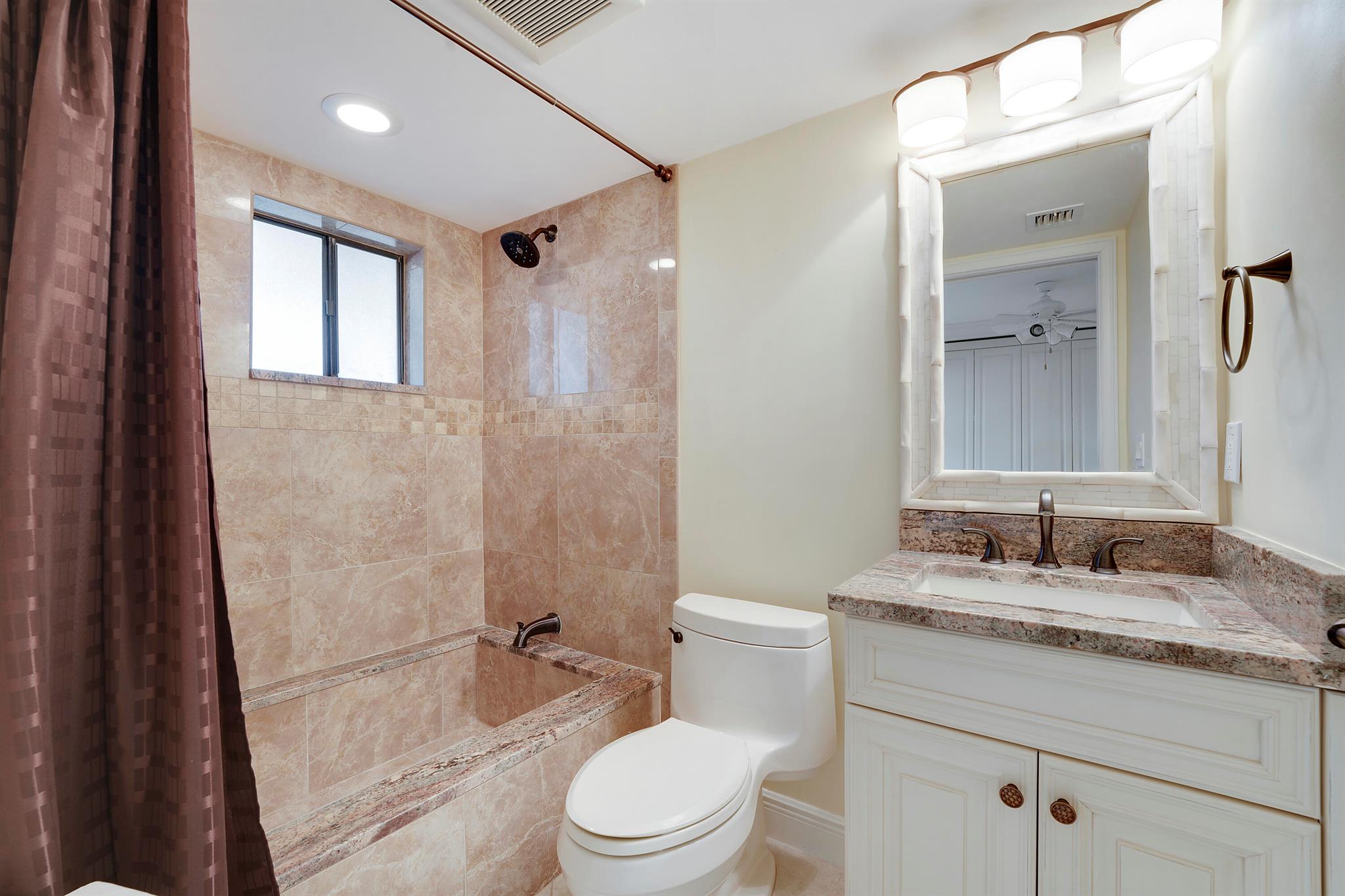 TWELVE OAKS CONDO - Residential