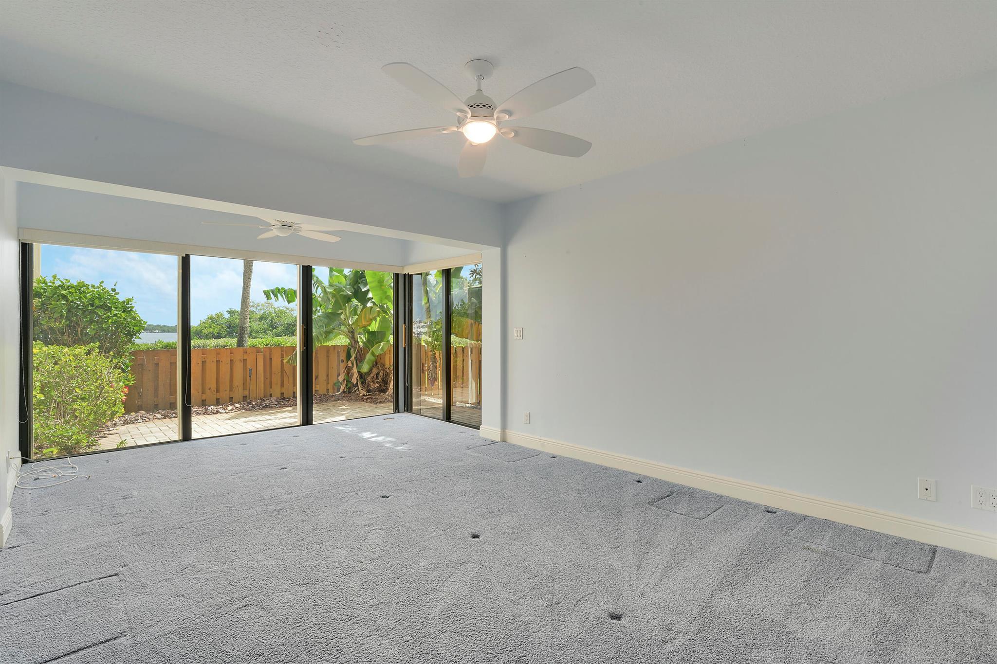 TWELVE OAKS CONDO - Residential