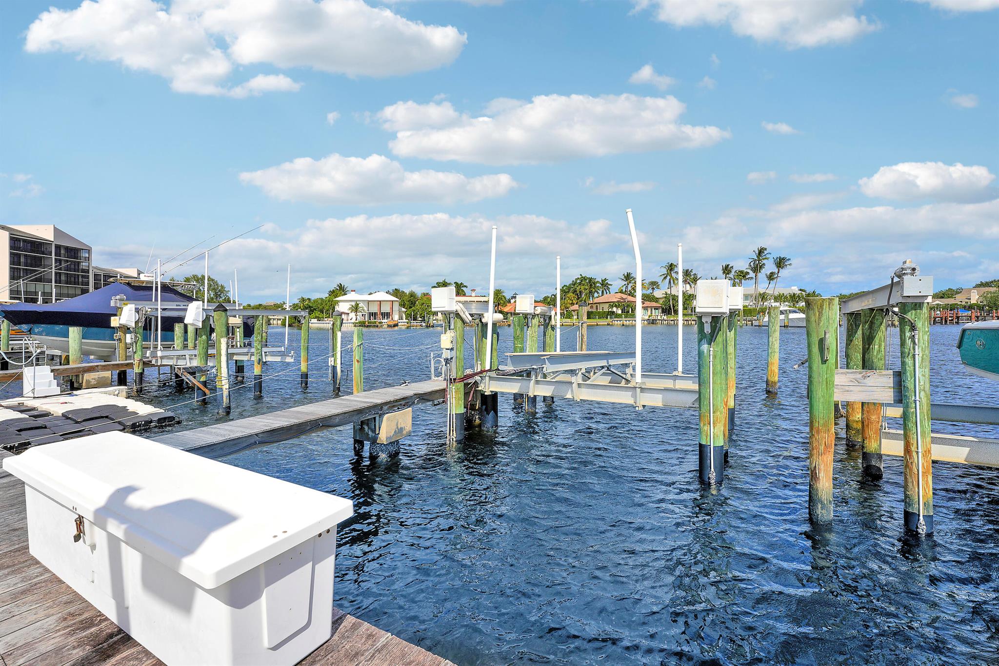 TWELVE OAKS CONDO - Residential