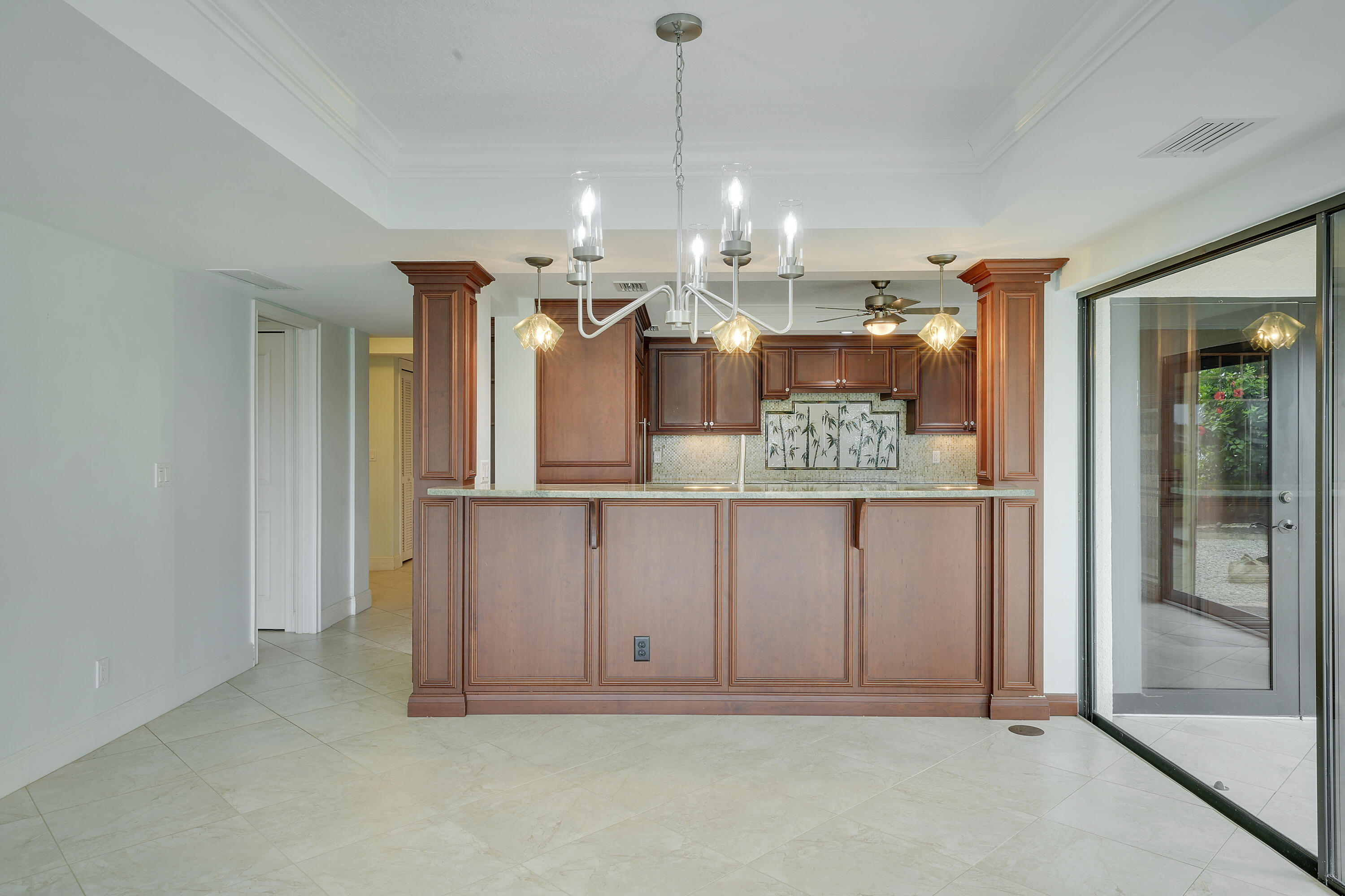 TWELVE OAKS CONDO - Residential