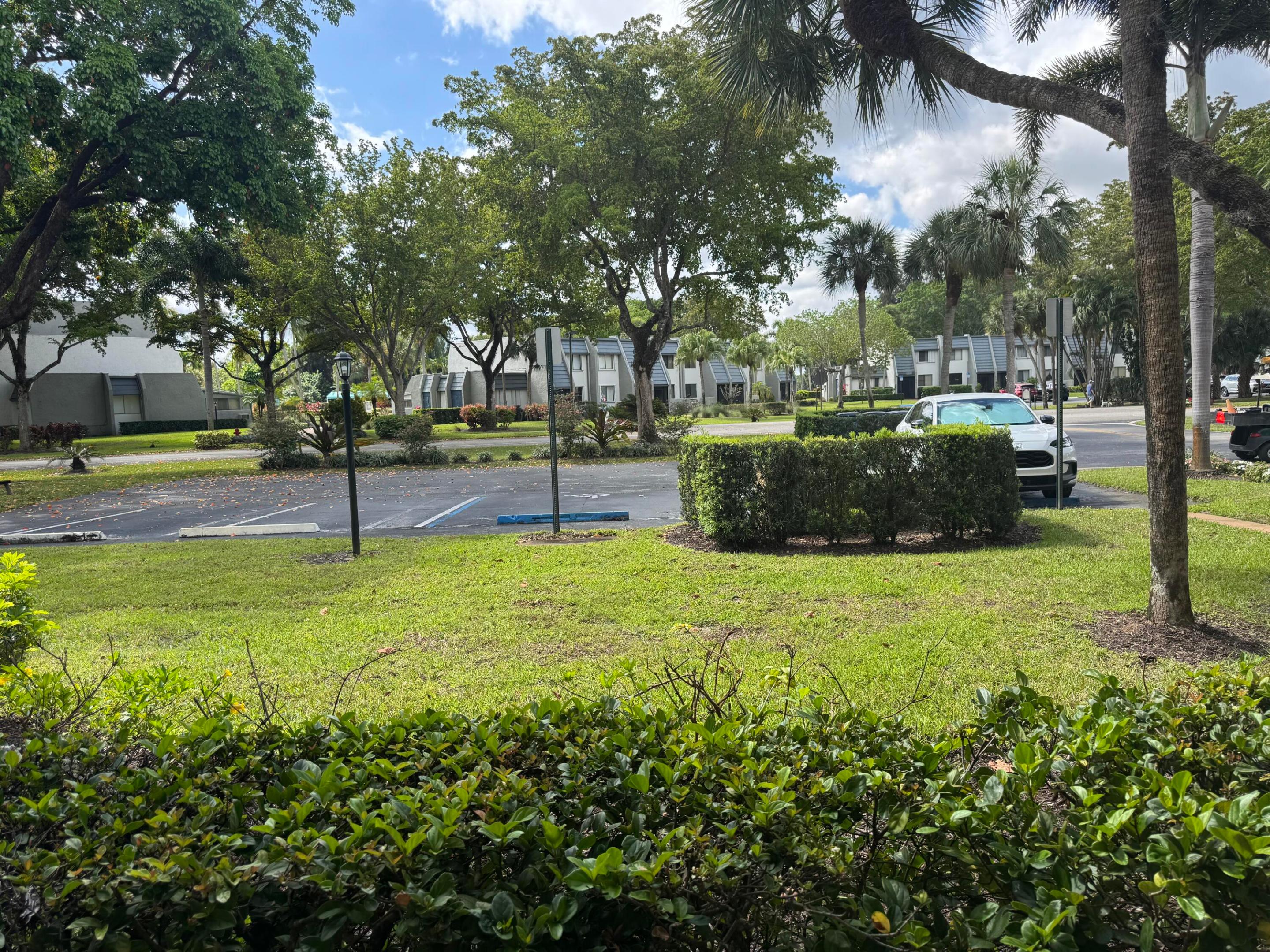 FOUNTAINS OF PALM BEACH CONDO 4 - Residential