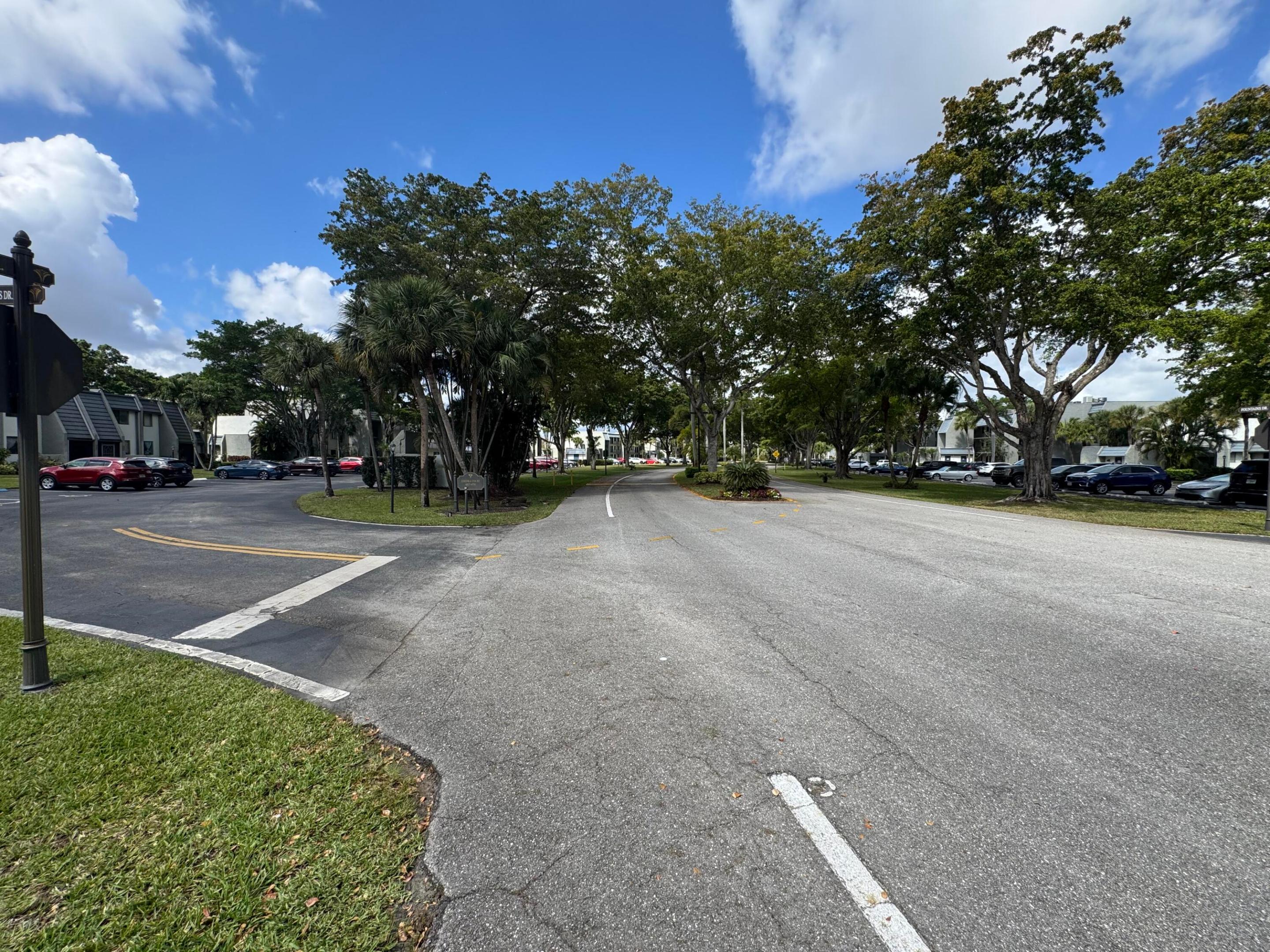 FOUNTAINS OF PALM BEACH CONDO 4 - Residential