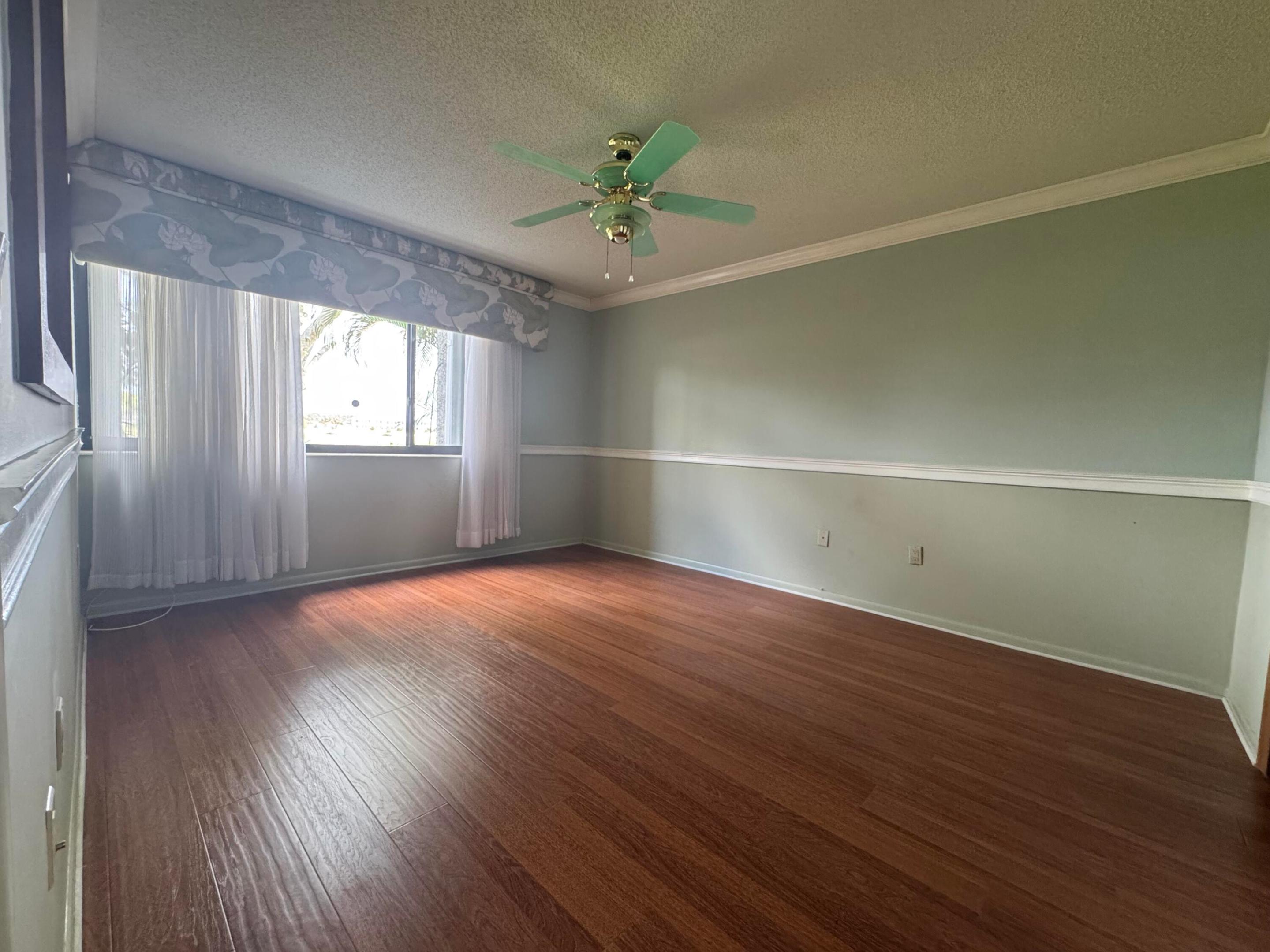 FOUNTAINS OF PALM BEACH CONDO 4 - Residential