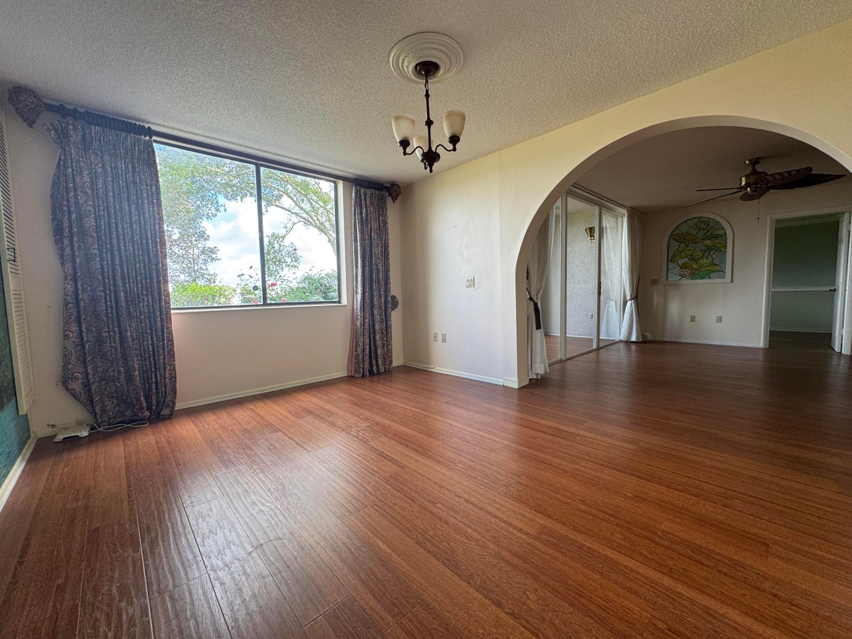 FOUNTAINS OF PALM BEACH CONDO 4 - Residential