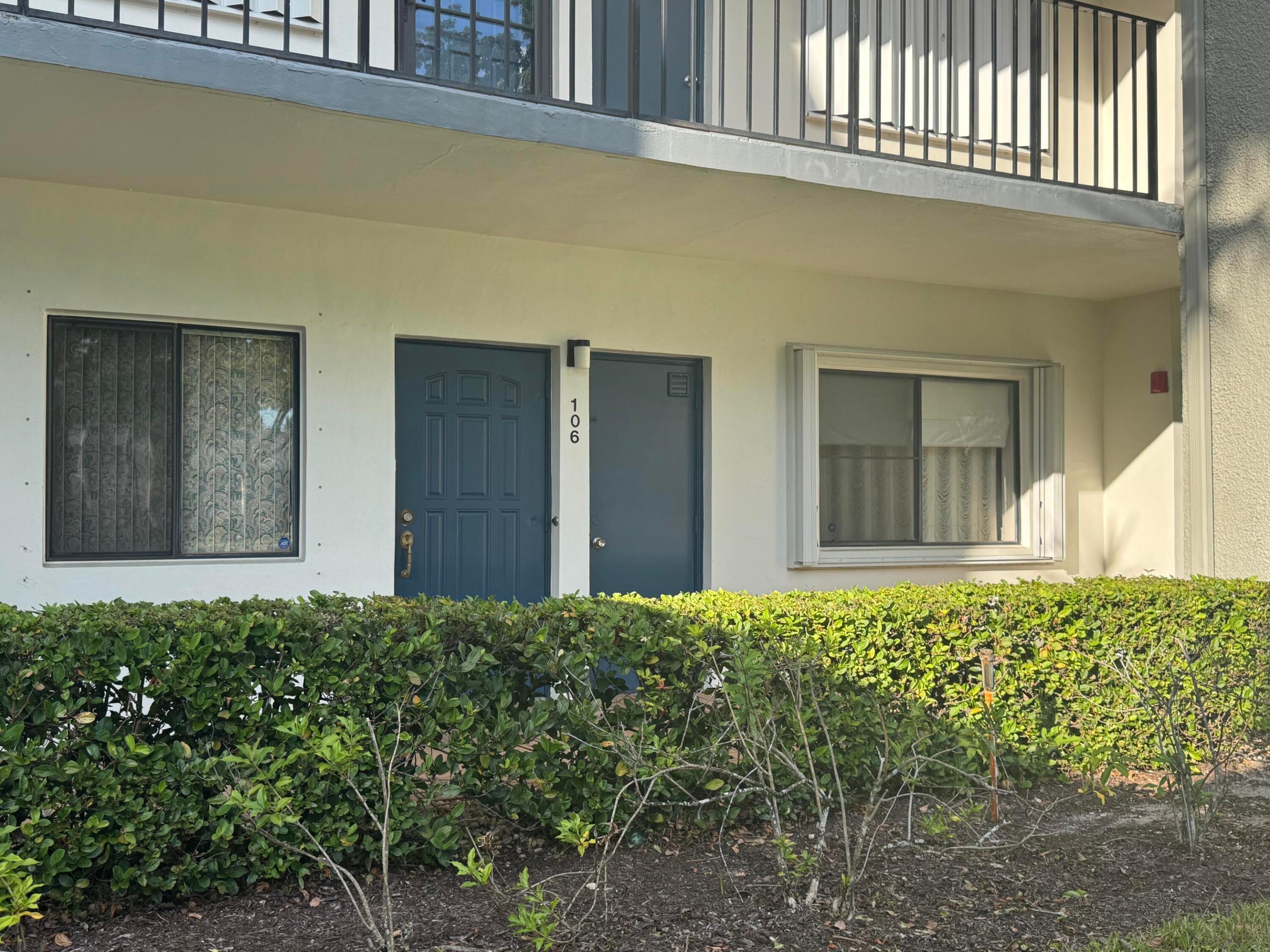 FOUNTAINS OF PALM BEACH CONDO 4 - Residential