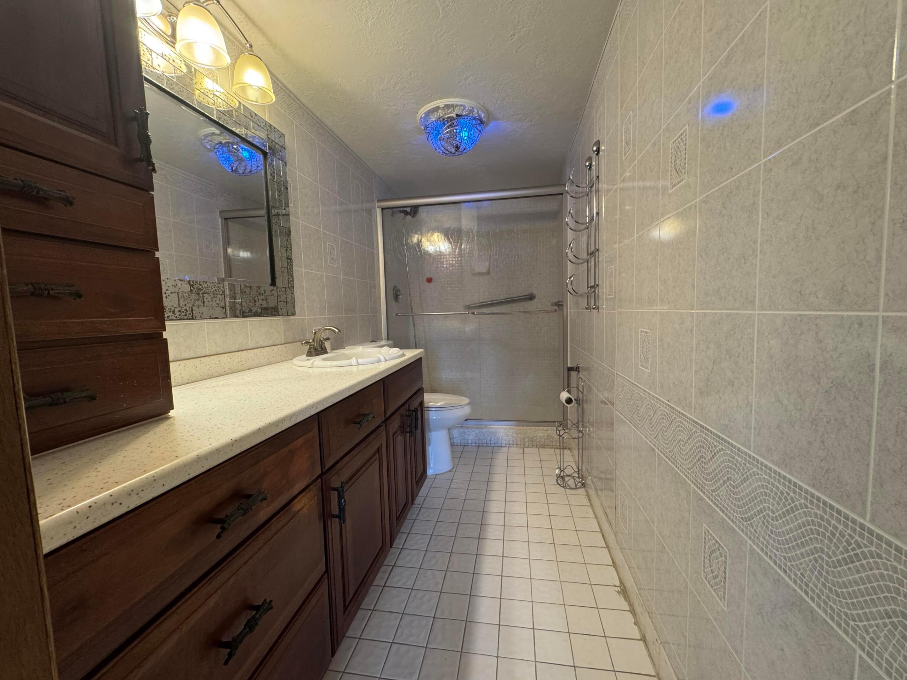 FOUNTAINS OF PALM BEACH CONDO 4 - Residential