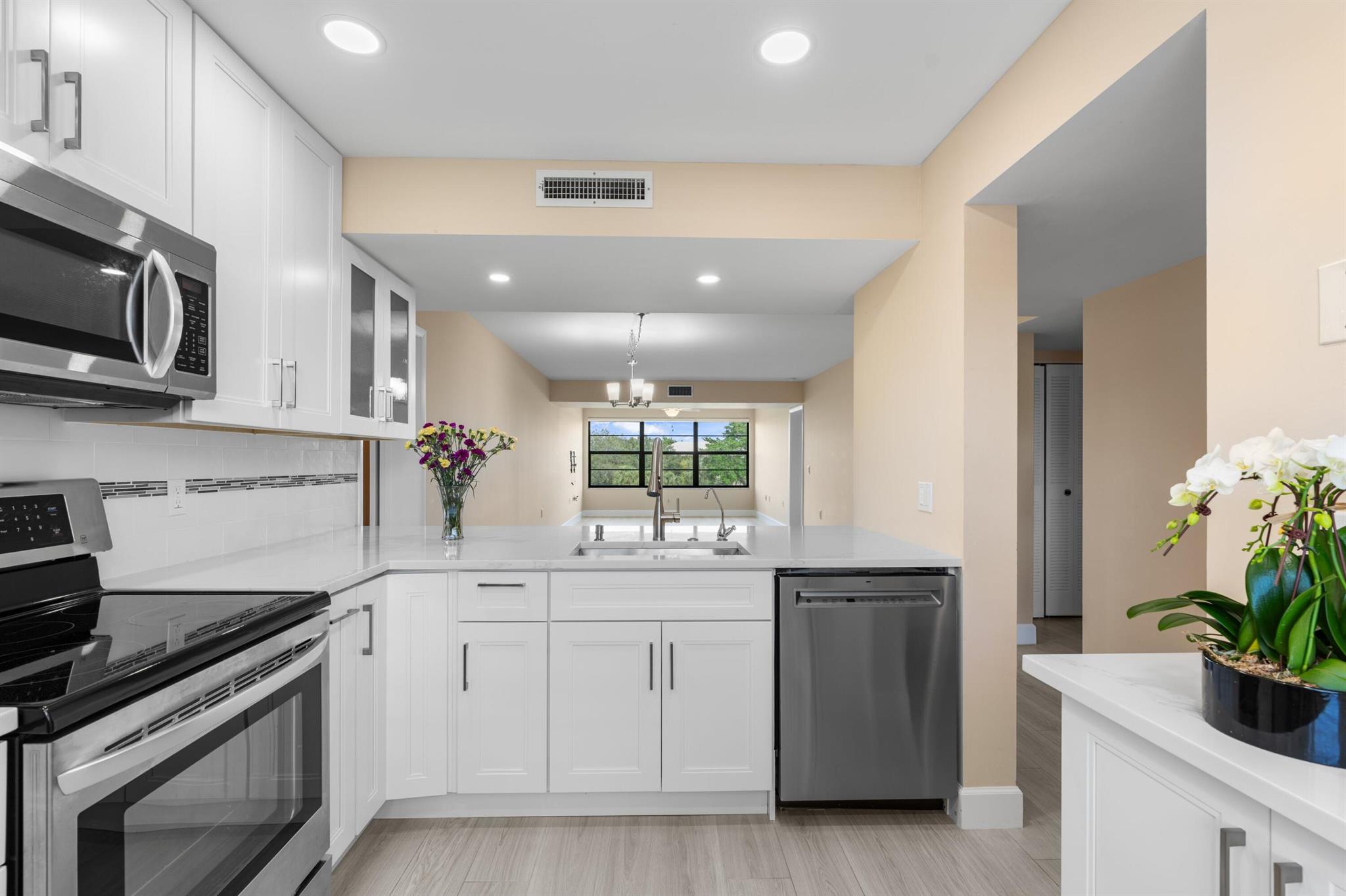 WHITEHALL CONDO AT CAMINO - Residential