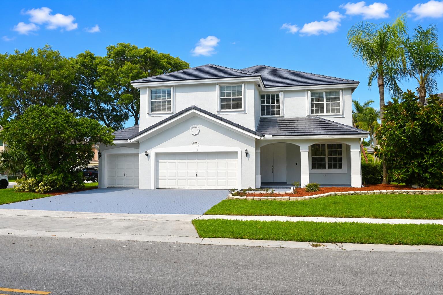 609 SW 167TH Way