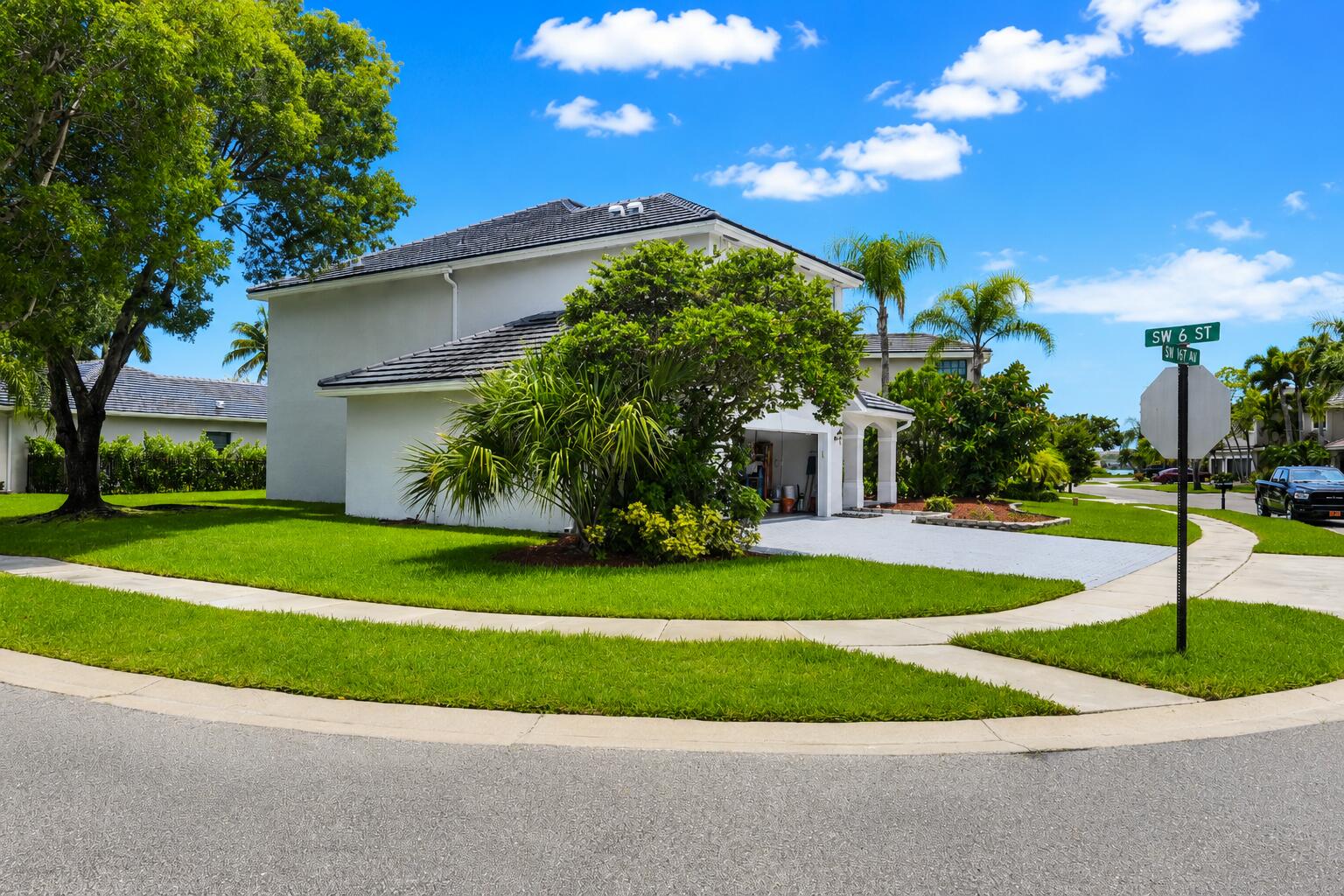 609 SW 167TH Way, Pembroke Pines FL 33027