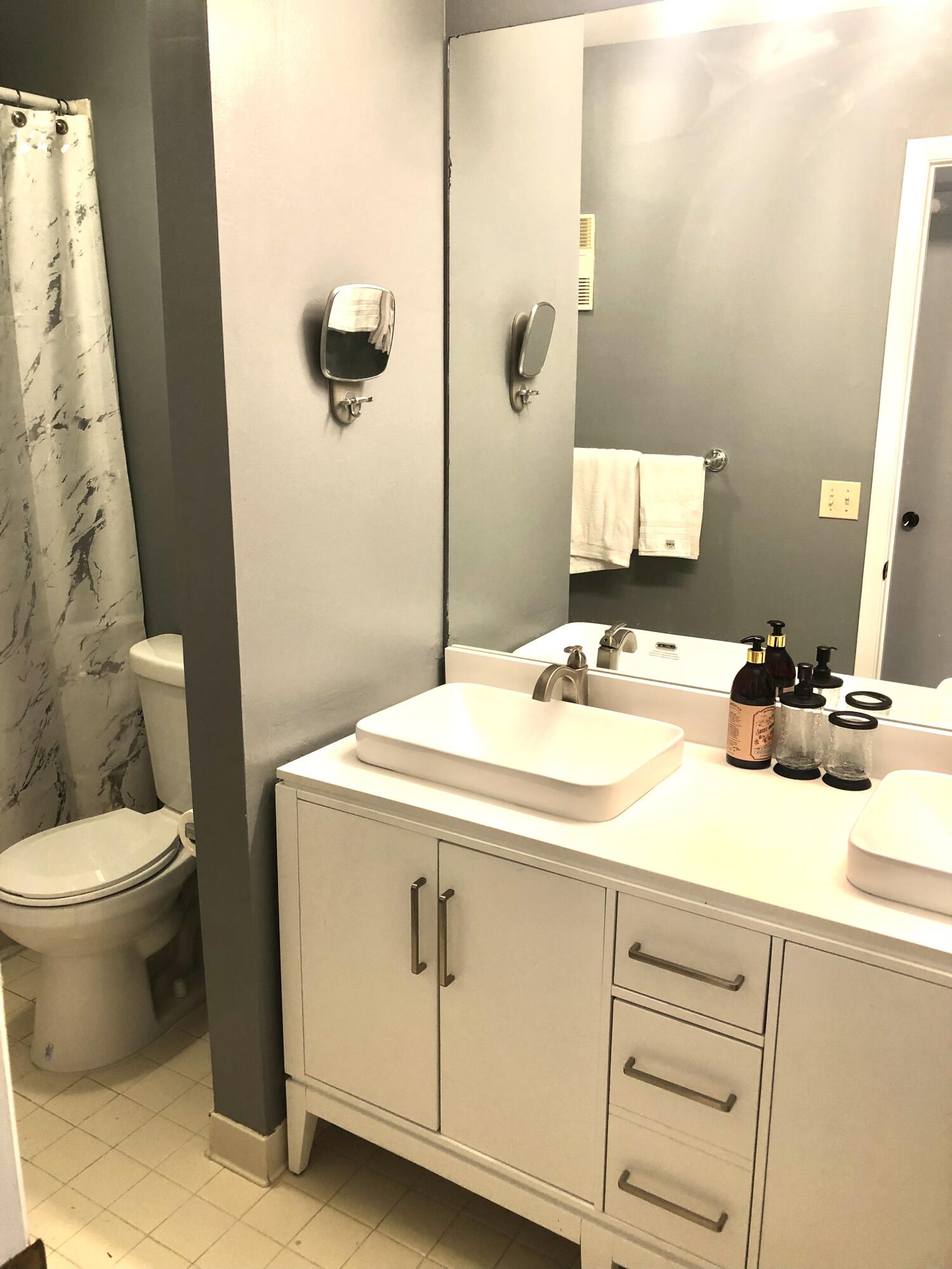 DUNBAR WOODS CONDO I II AND III IN OR4410P782, - Residential Lease