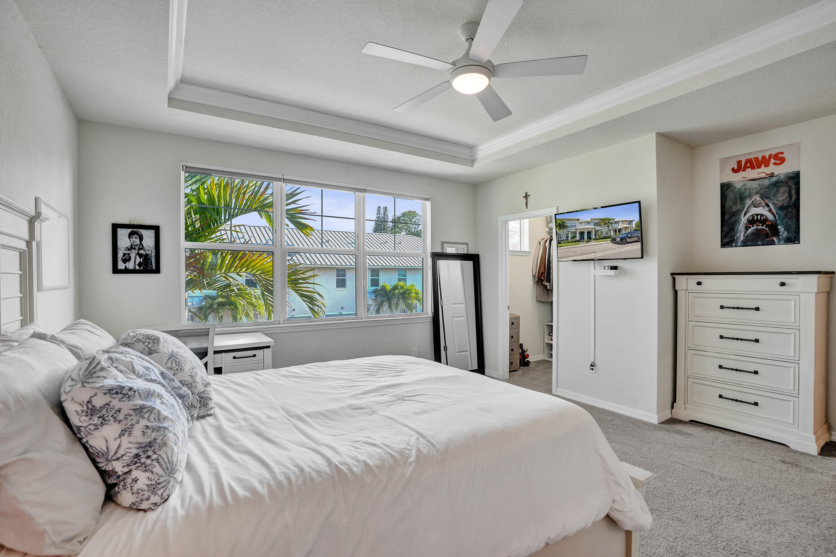 HILLCREST COUNTRY CLUB SOUTH - Residential Lease