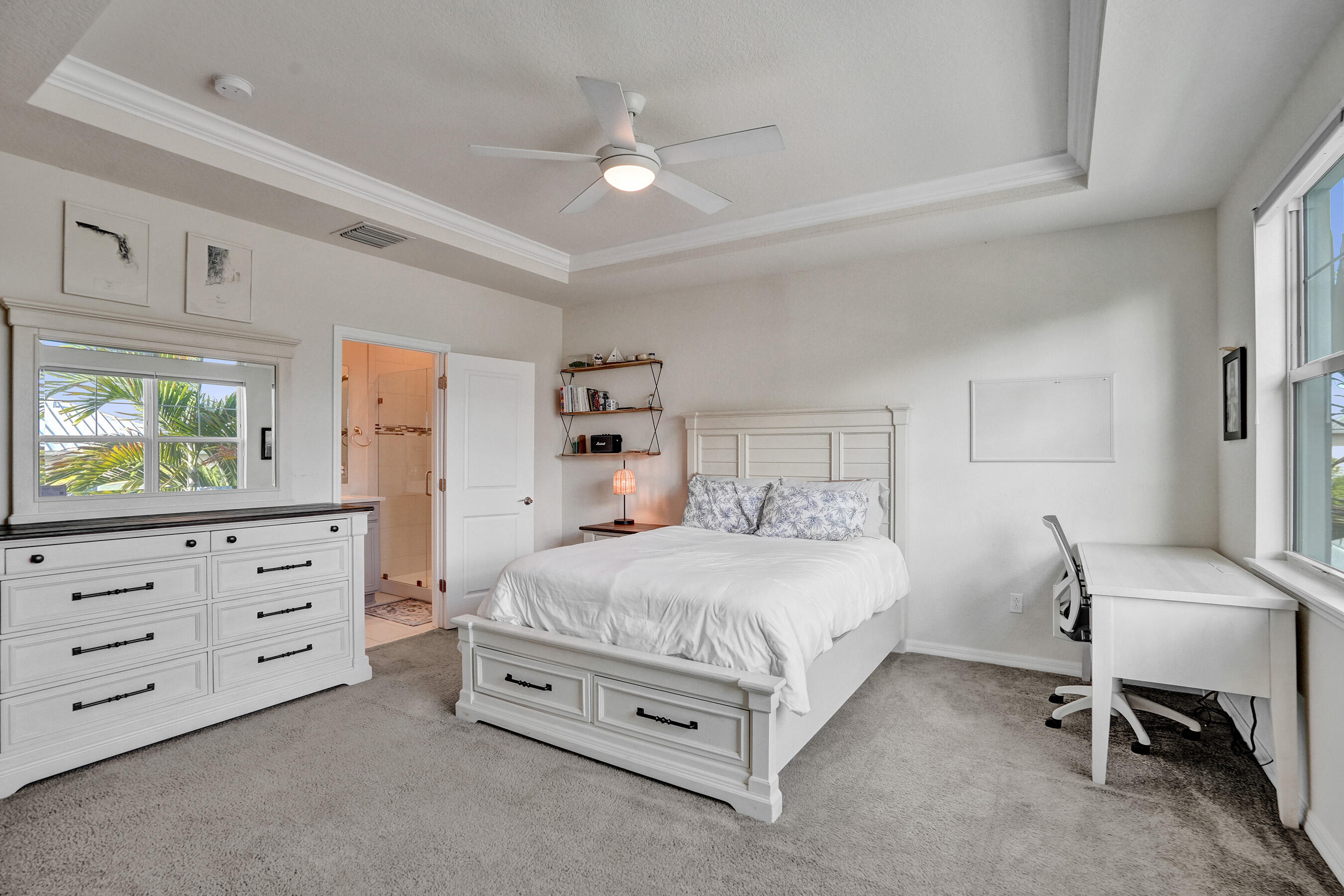 HILLCREST COUNTRY CLUB SOUTH - Residential Lease