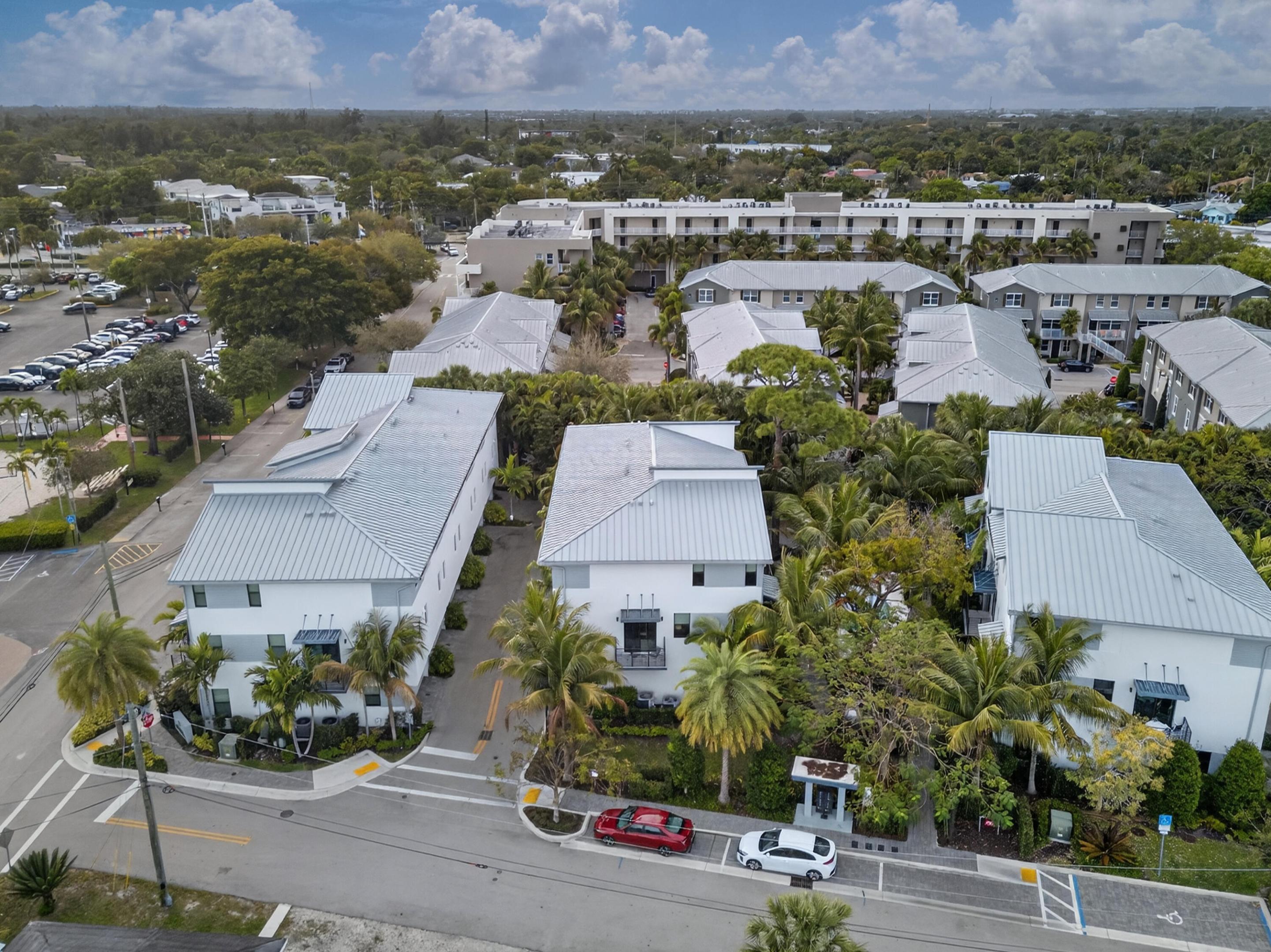 VILLAGE AT WILTON MANORS II - Residential