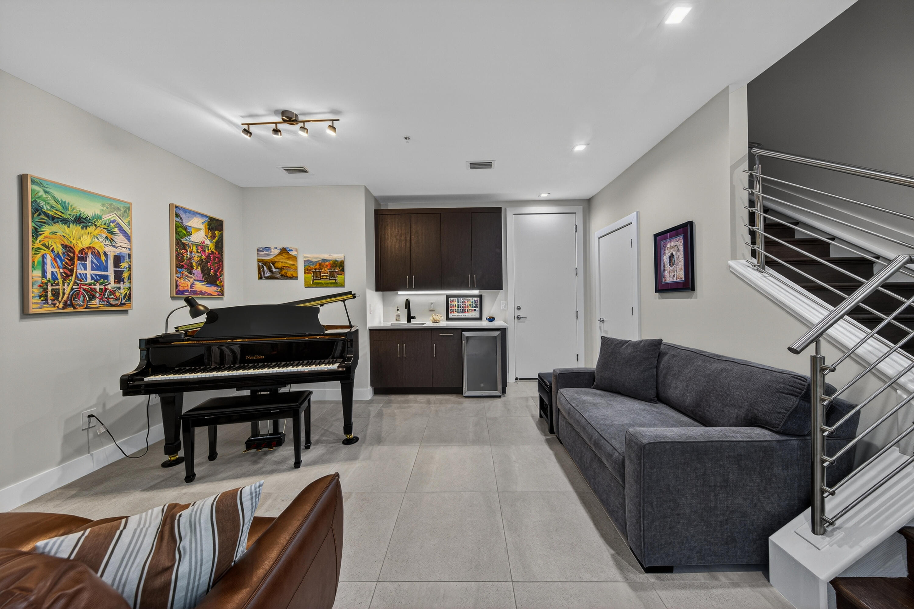 VILLAGE AT WILTON MANORS II - Residential