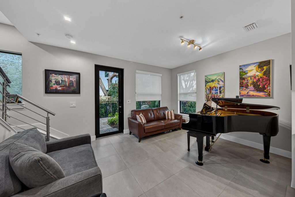 Photo of 615 NE 22nd Drive, Wilton Manors, FL 33305 (MLS # B26002077)