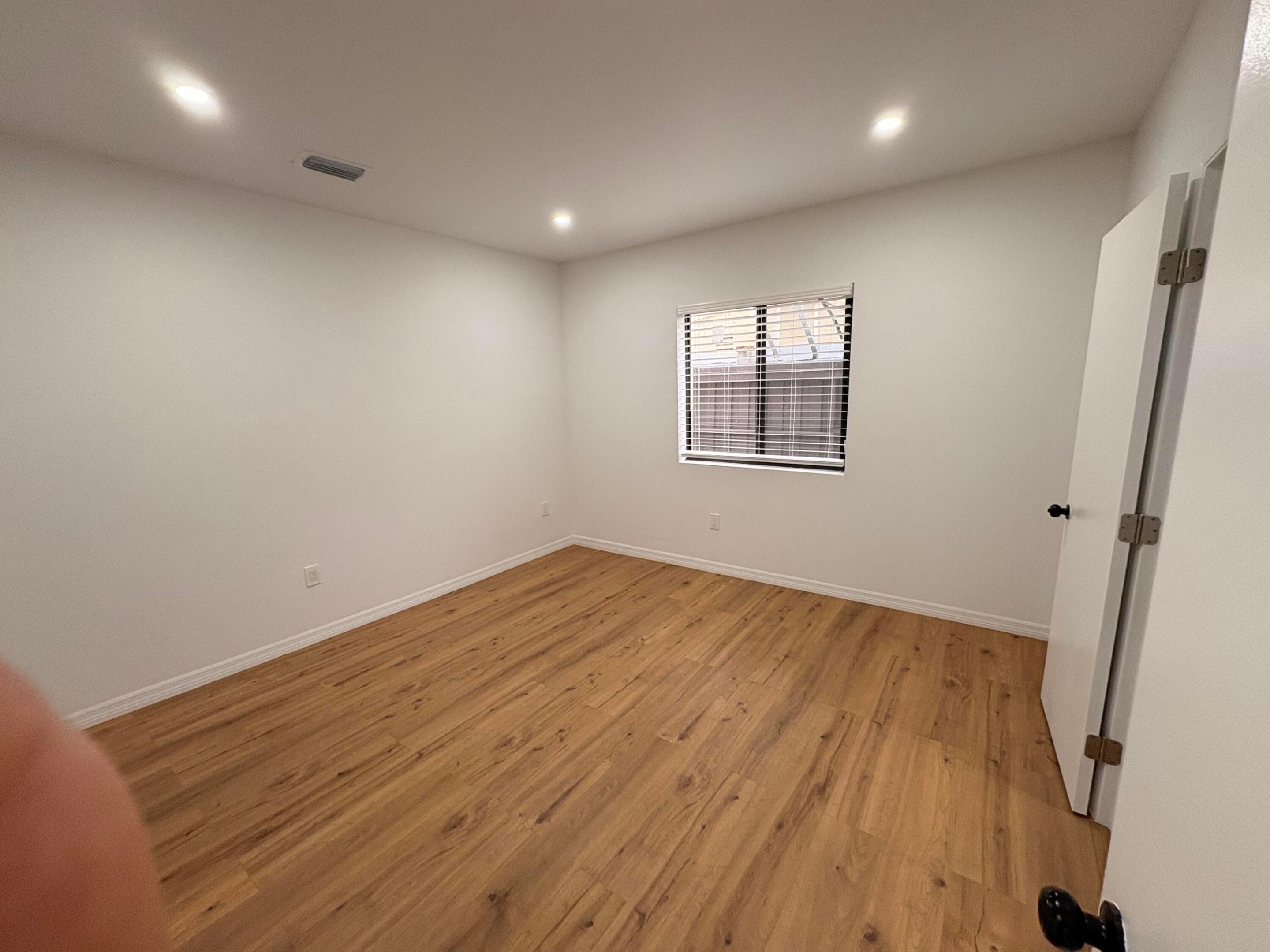 SOUTH SHENANDOAH - Residential Lease