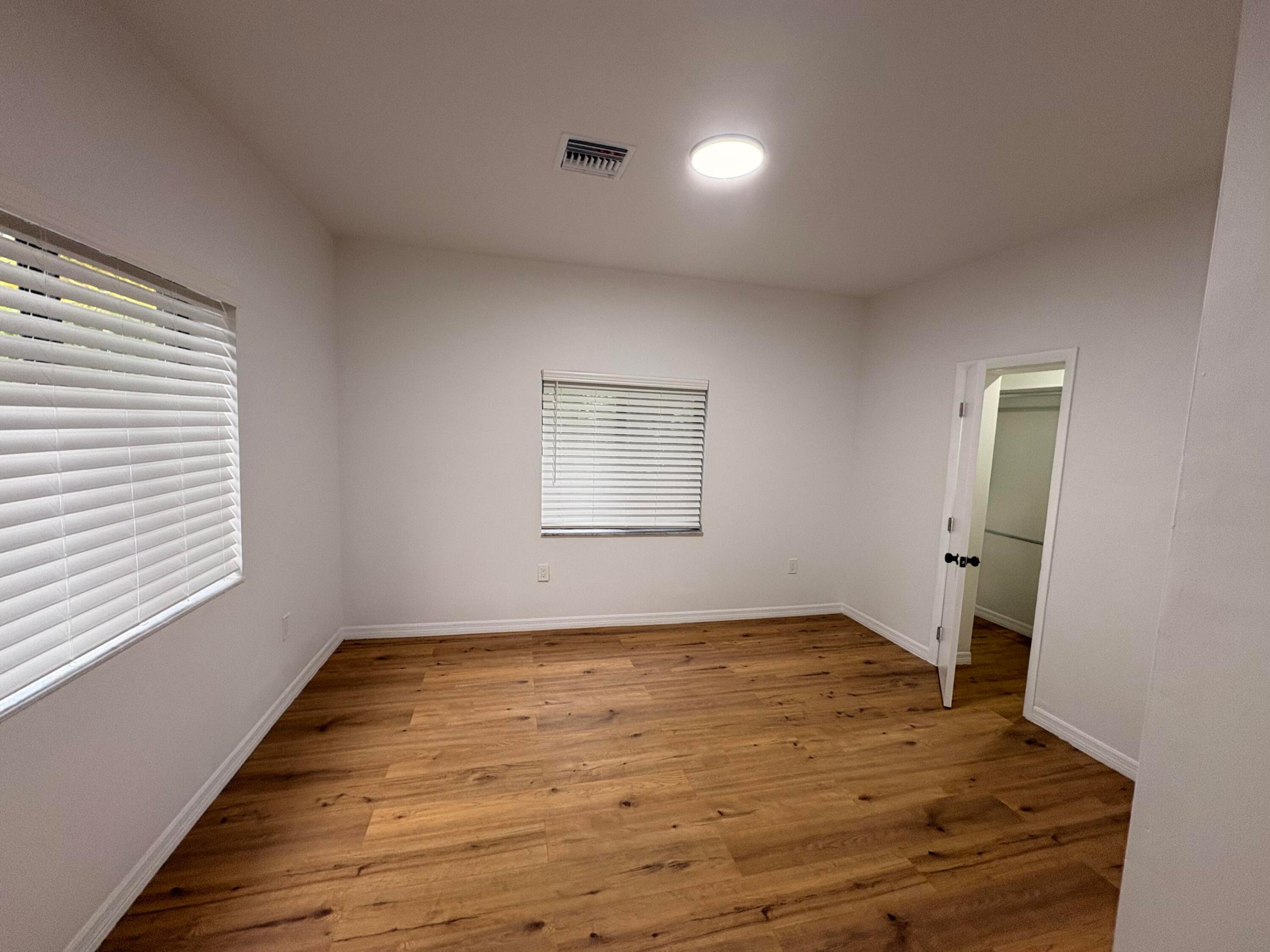 SOUTH SHENANDOAH - Residential Lease