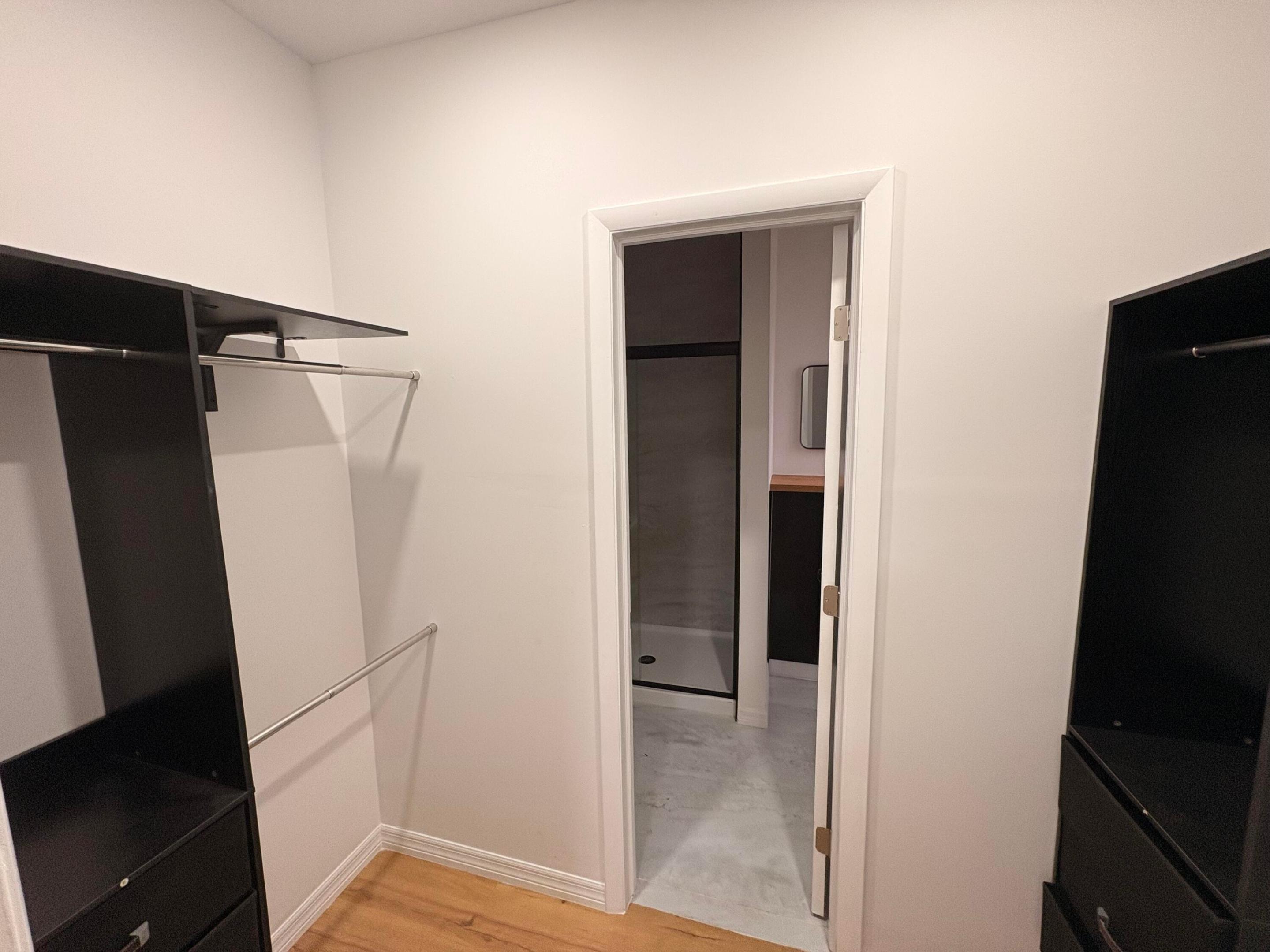 SOUTH SHENANDOAH - Residential Lease