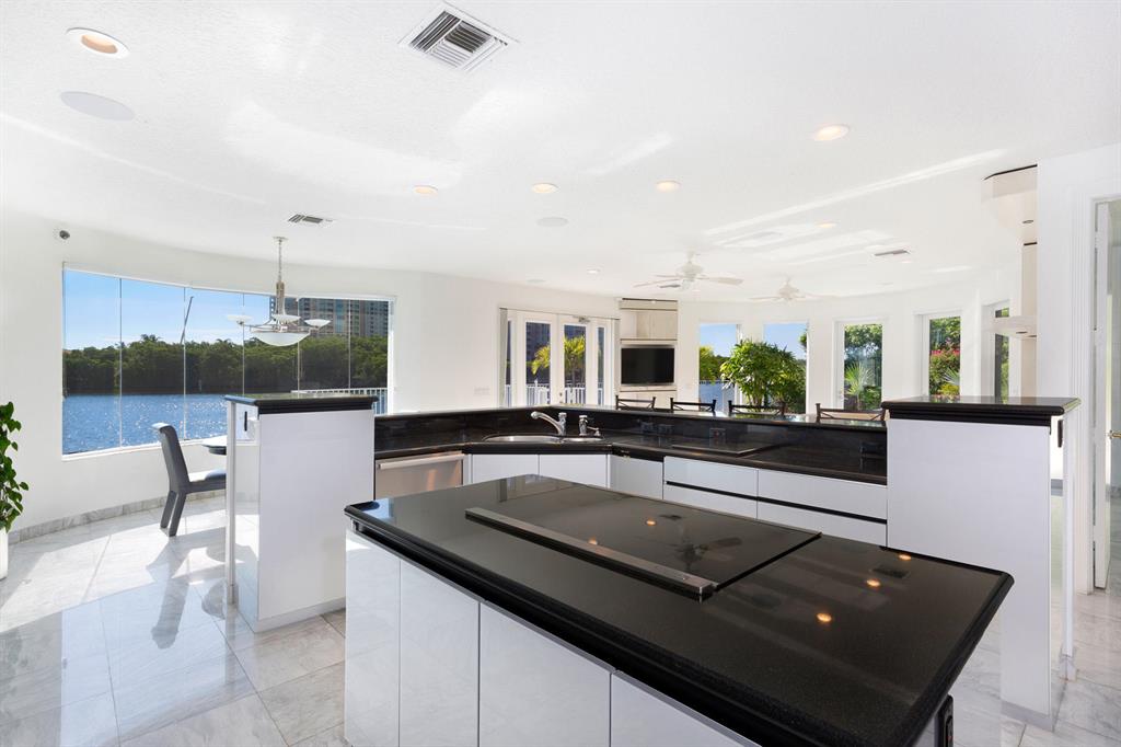 BOCA HARBOUR 6TH SEC - Residential