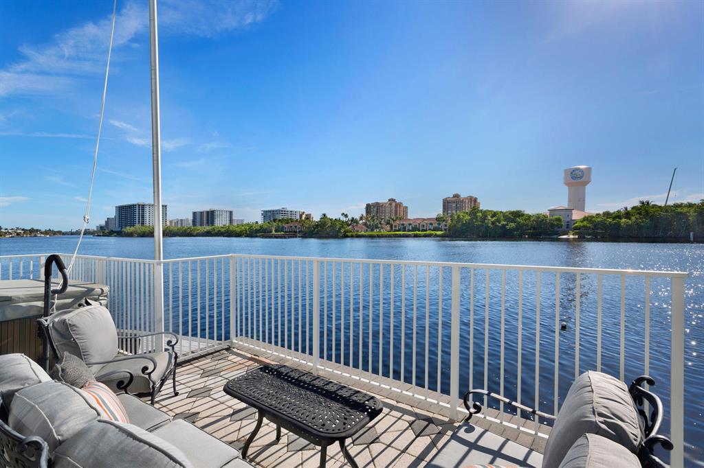 BOCA HARBOUR 6TH SEC - Residential