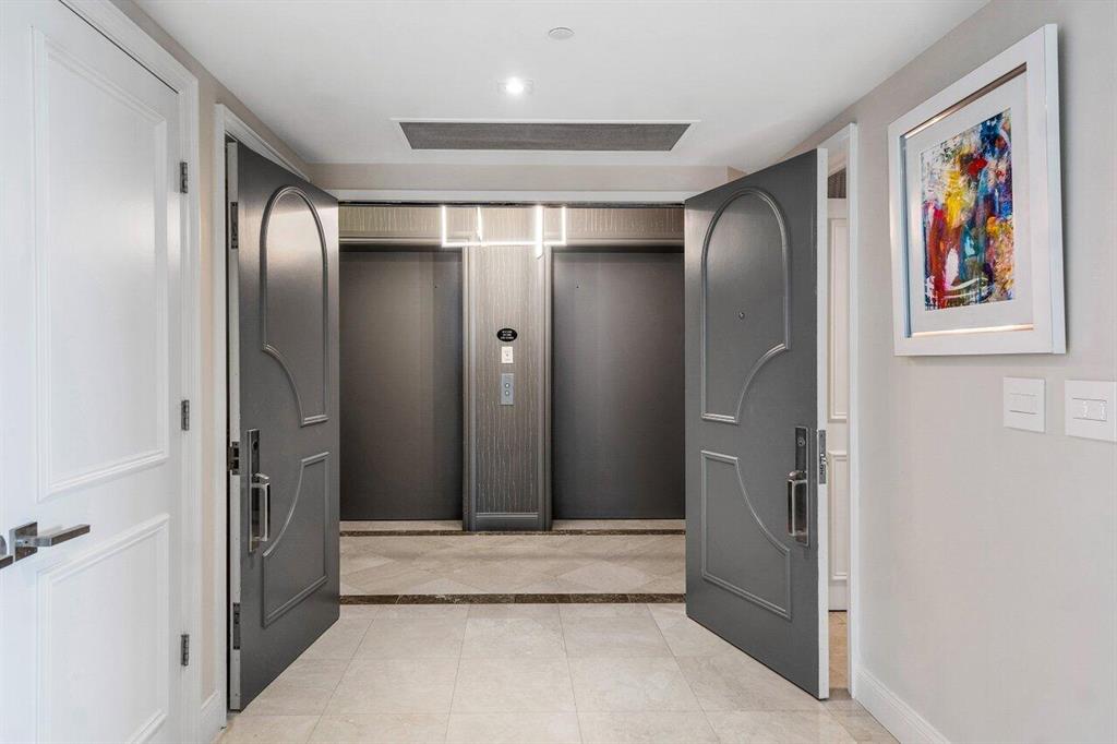 TOSCANA SOUTH TOWER III - Residential