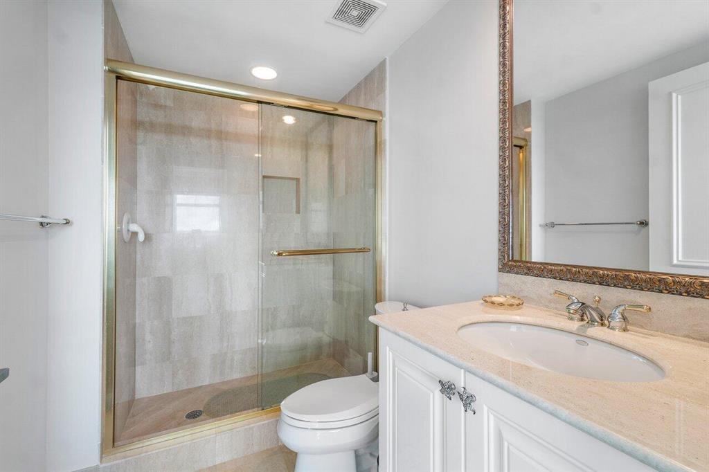 TOSCANA SOUTH TOWER III - Residential