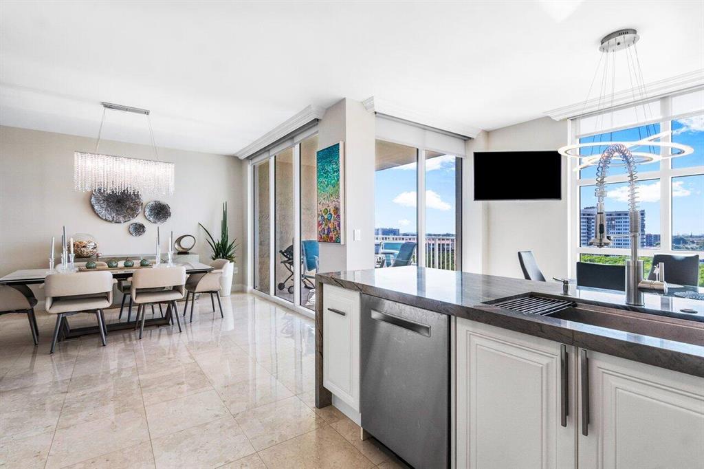 TOSCANA SOUTH TOWER III - Residential