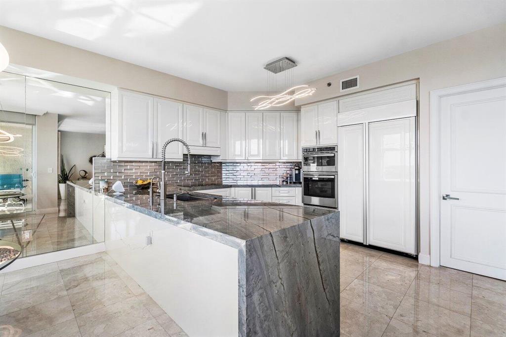 TOSCANA SOUTH TOWER III - Residential