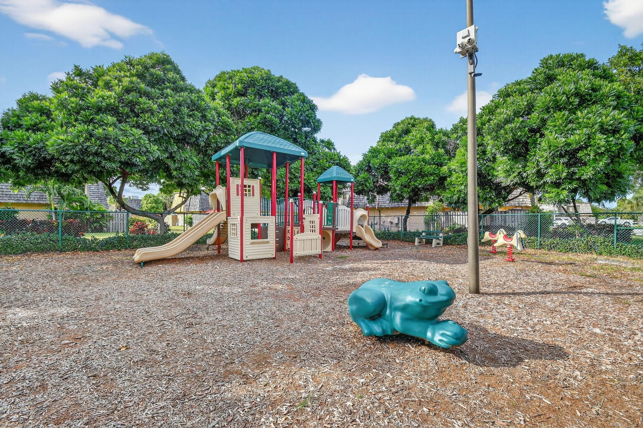 LAKEWOOD - Residential