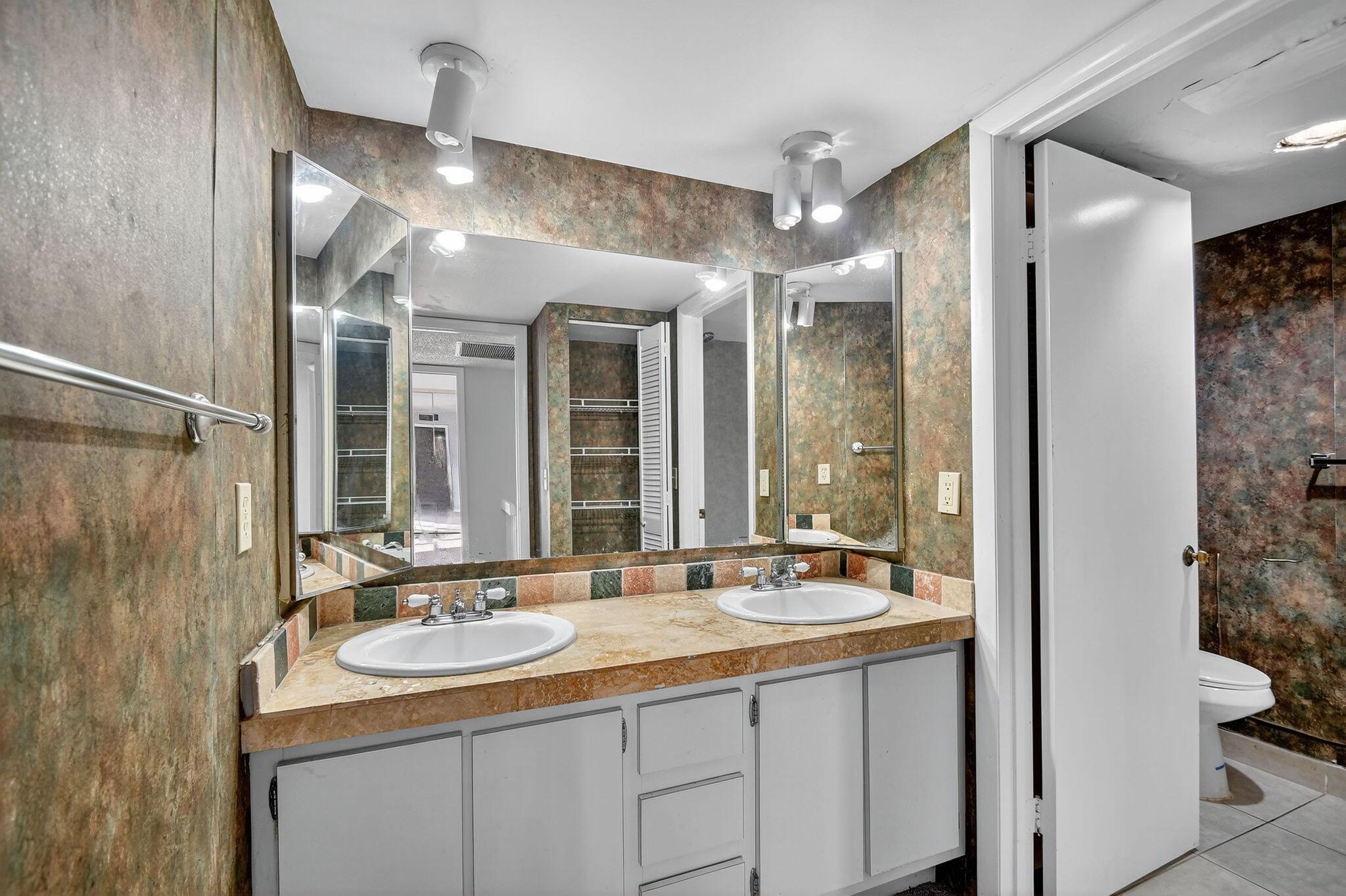 LAKEWOOD - Residential