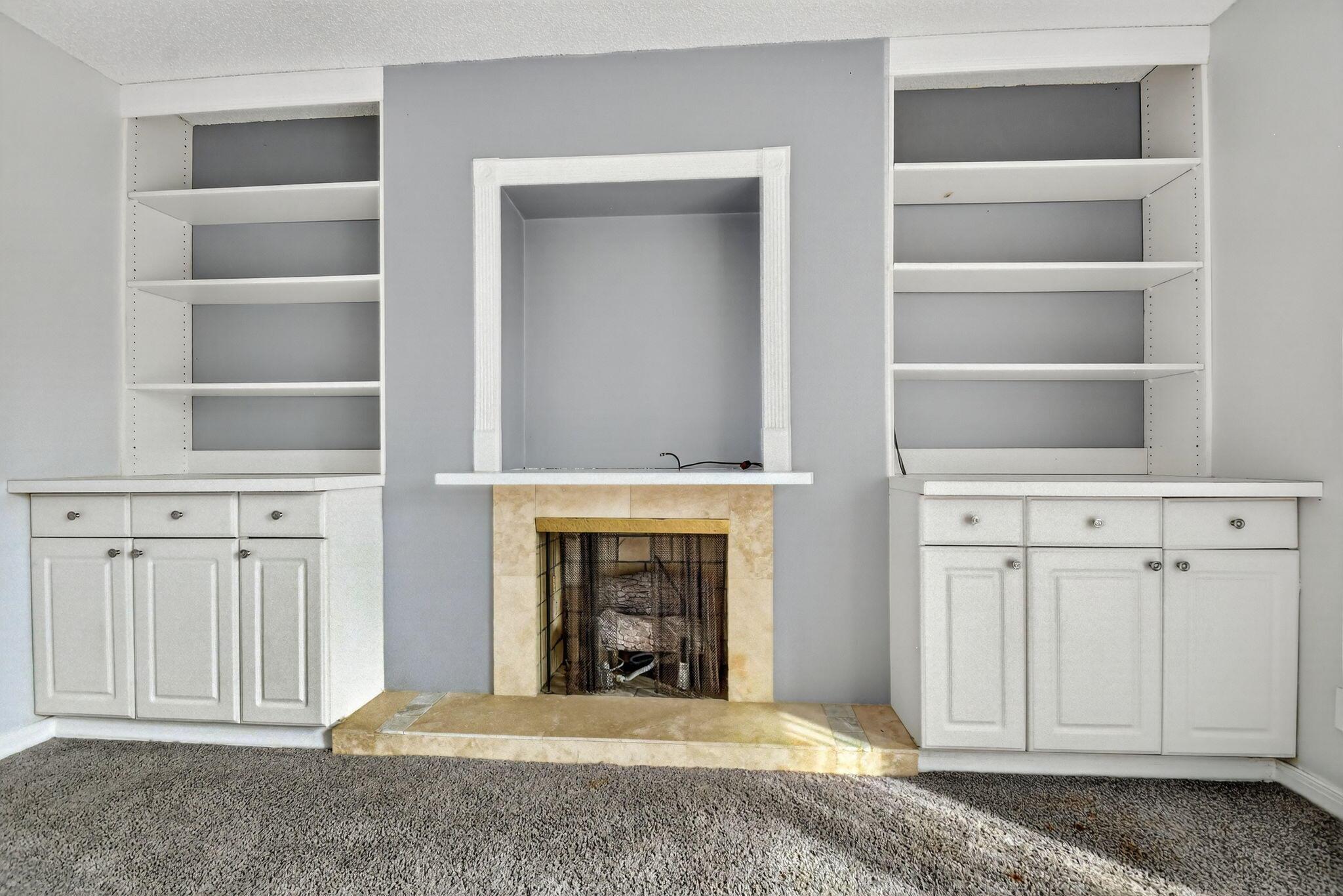 LAKEWOOD - Residential