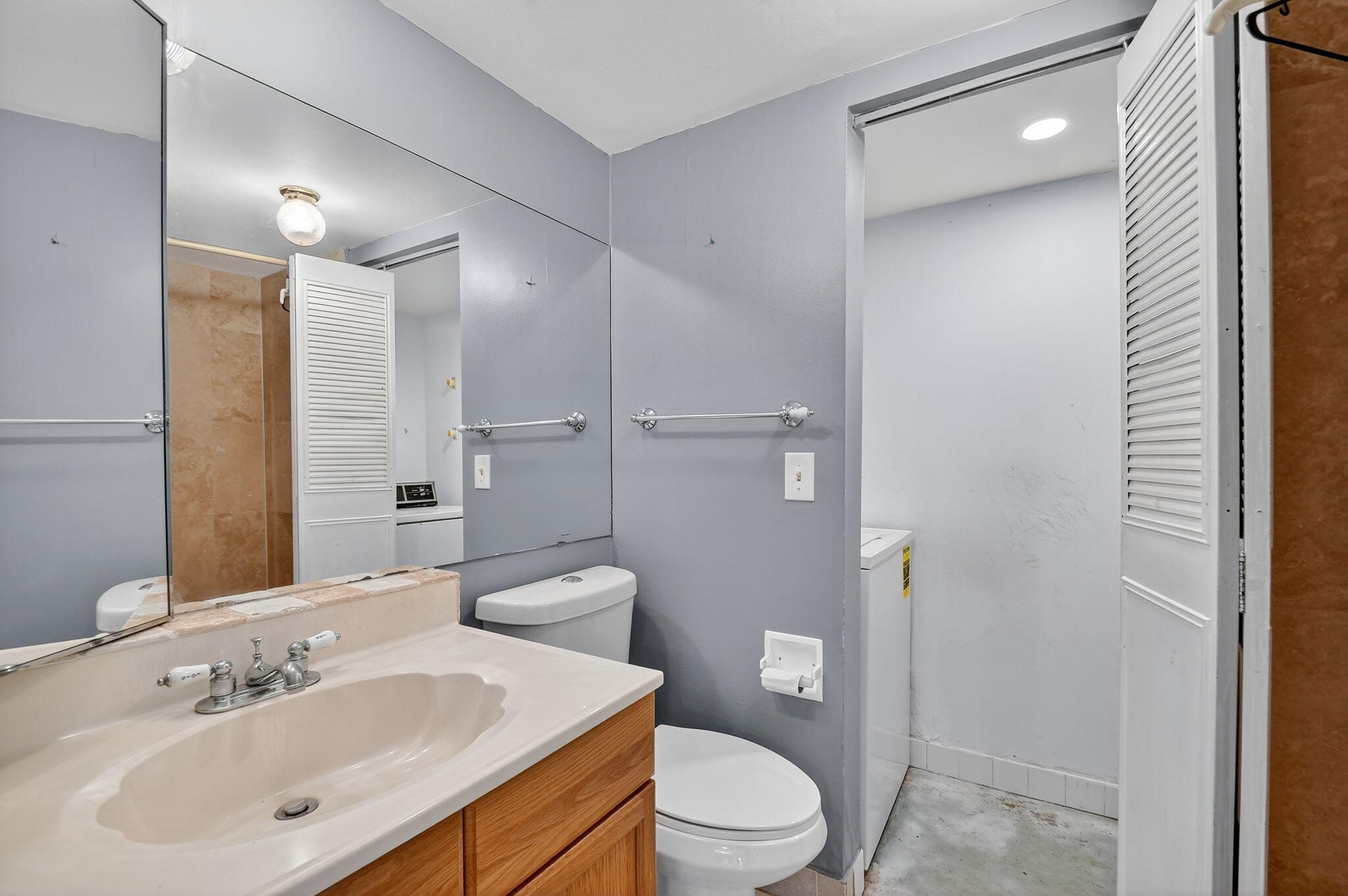 LAKEWOOD - Residential