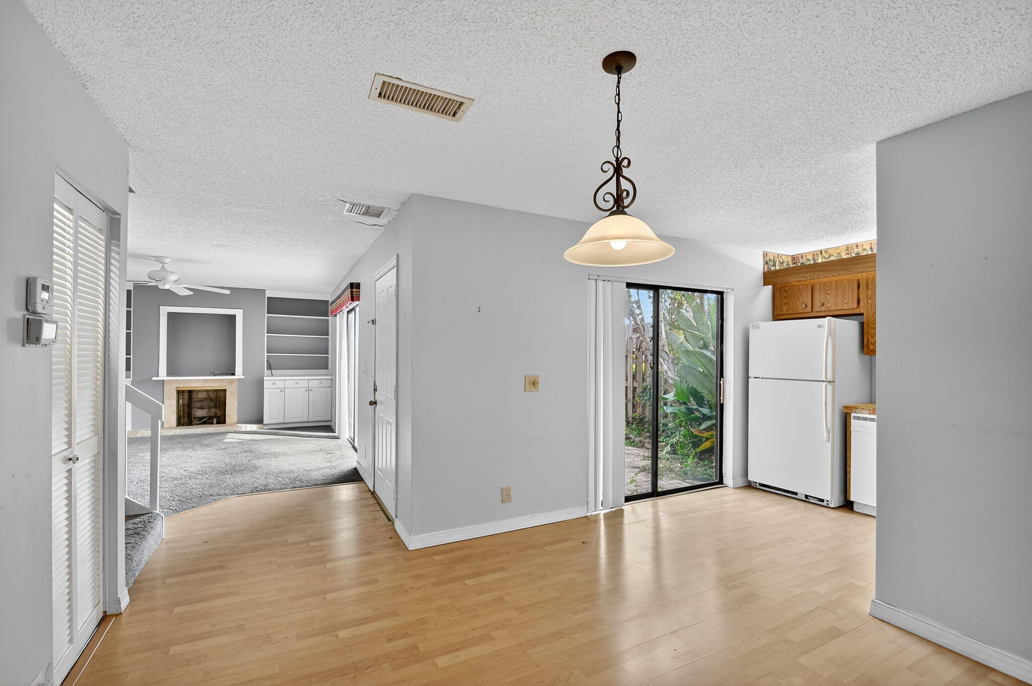 LAKEWOOD - Residential