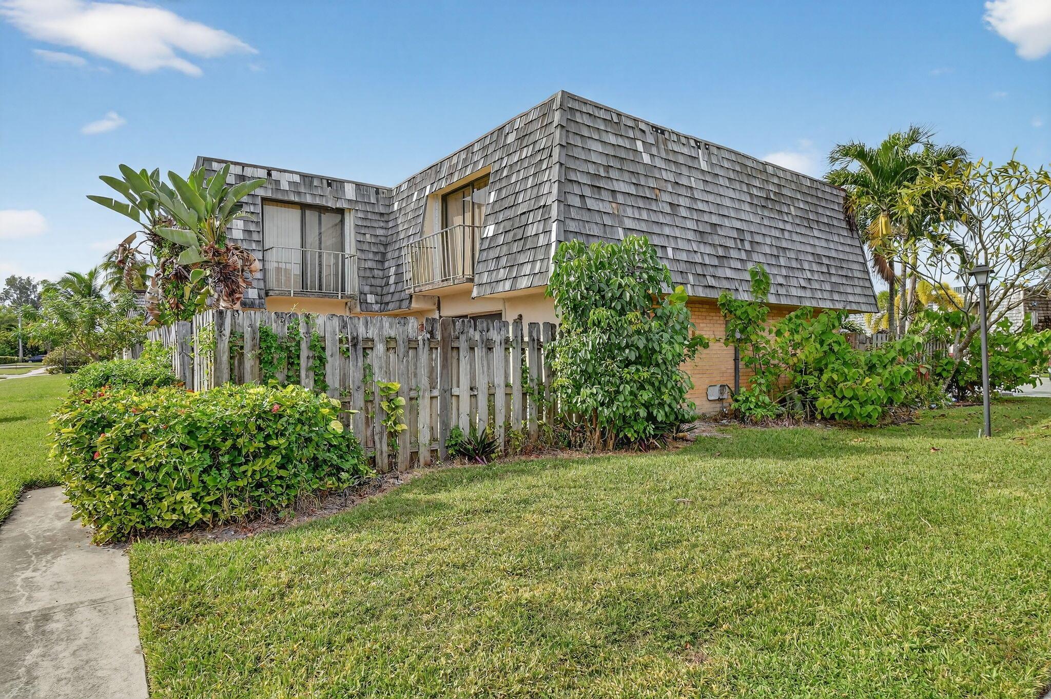 LAKEWOOD - Residential