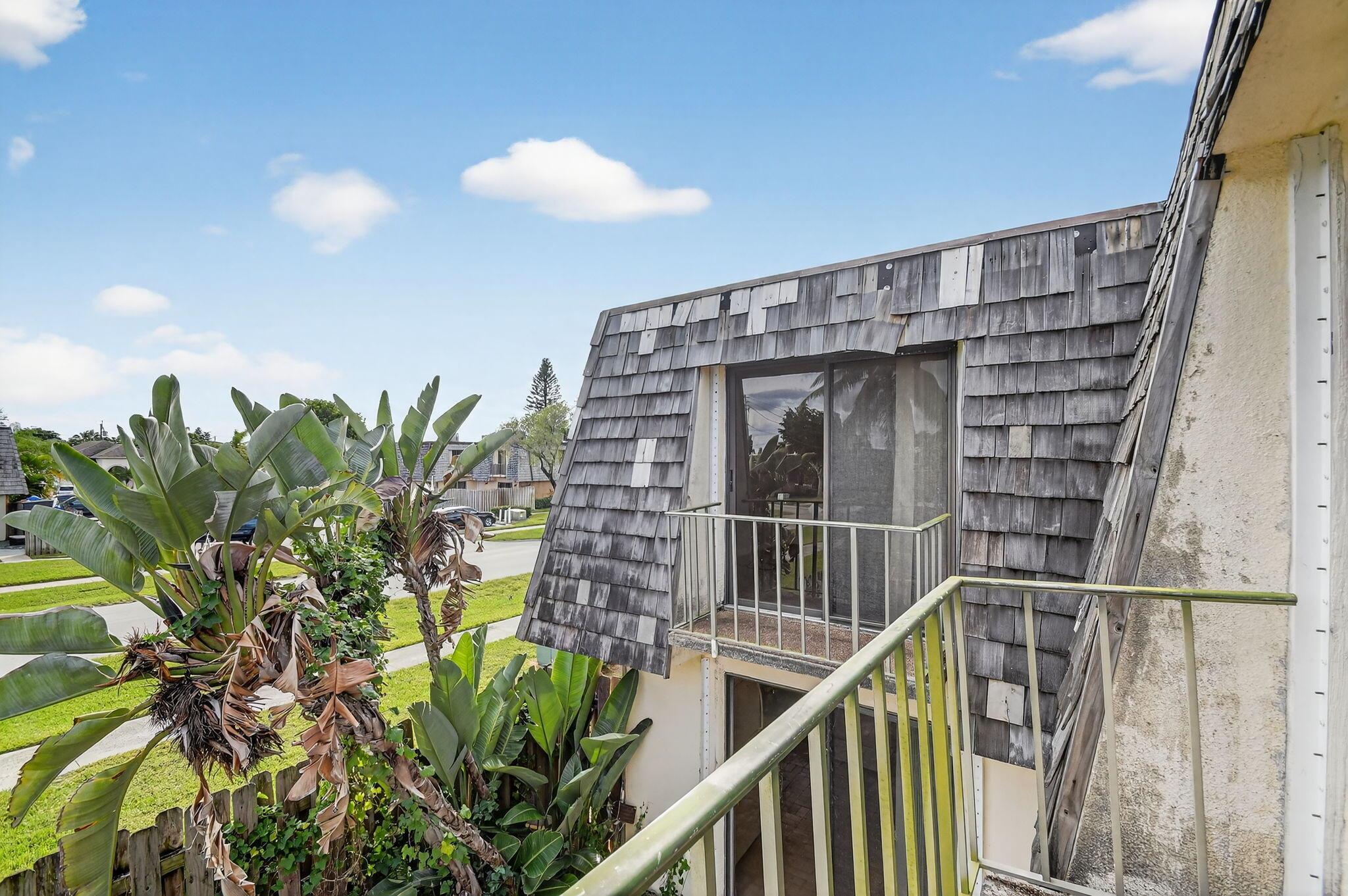 LAKEWOOD - Residential