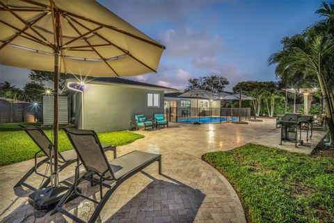 Tiny photo for 5330 SW 19th Street, Plantation, FL 33317 (MLS # F10552817)