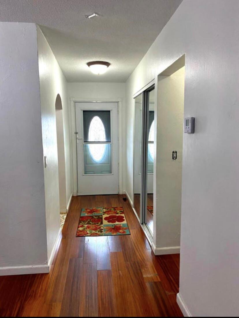 1100 Tallwood Avenue 201