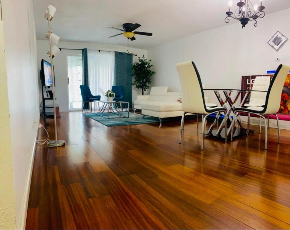 CEDARWOOD CONDO INC - Residential