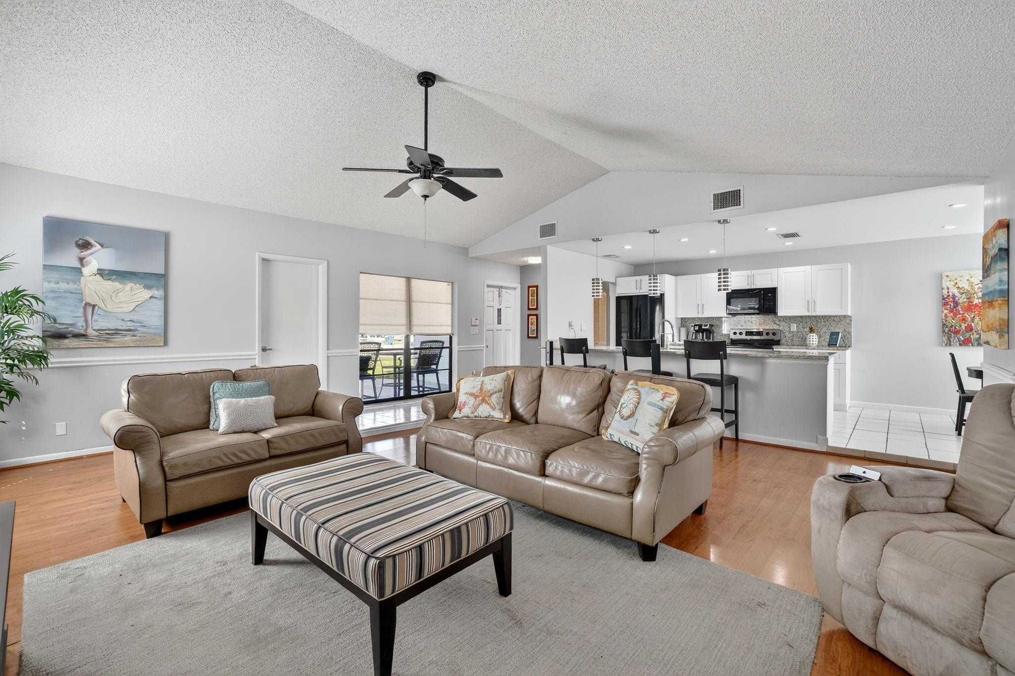 Coral Gate Sec 1 93-7 B - Residential