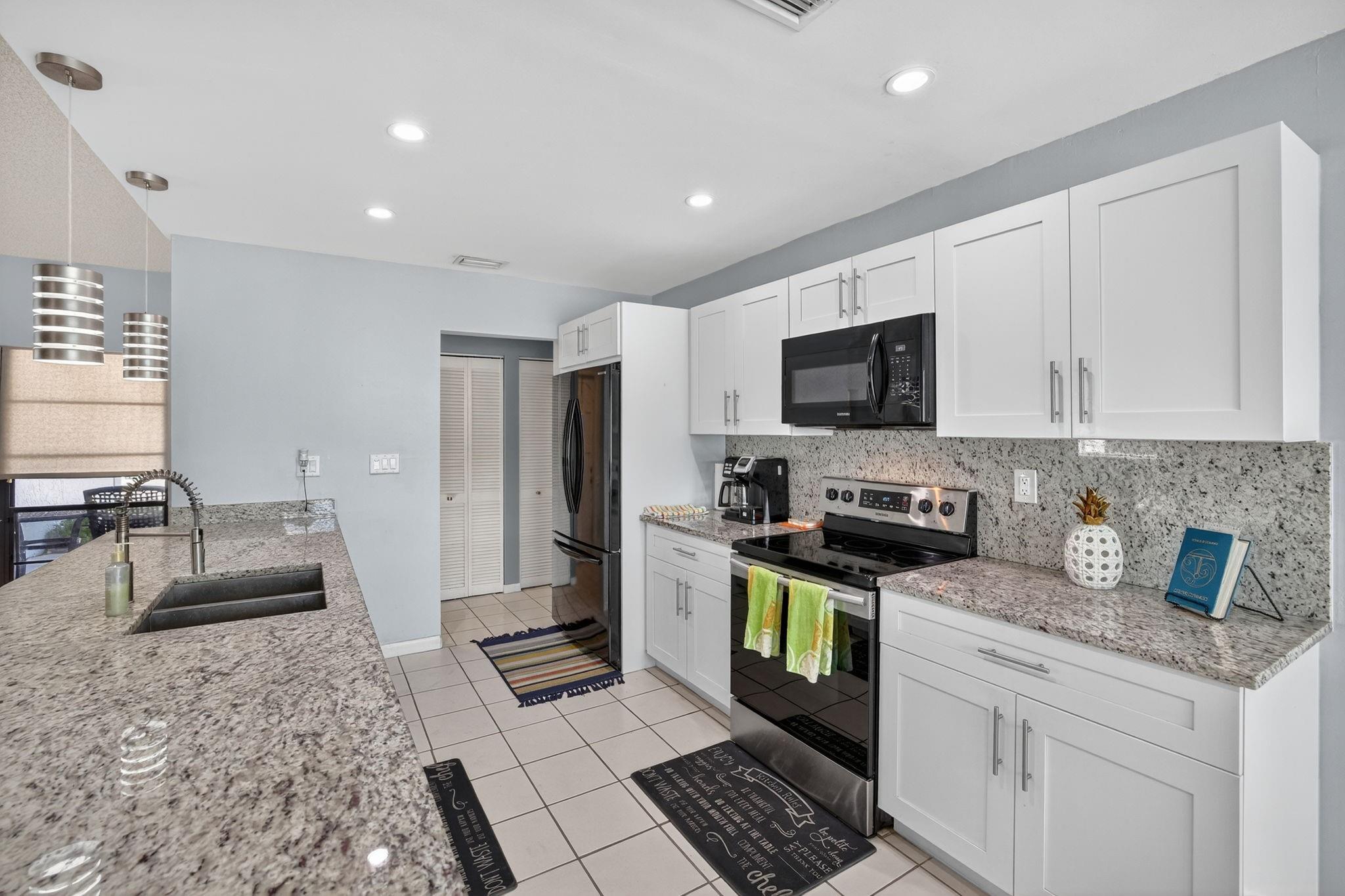 Coral Gate Sec 1 93-7 B - Residential