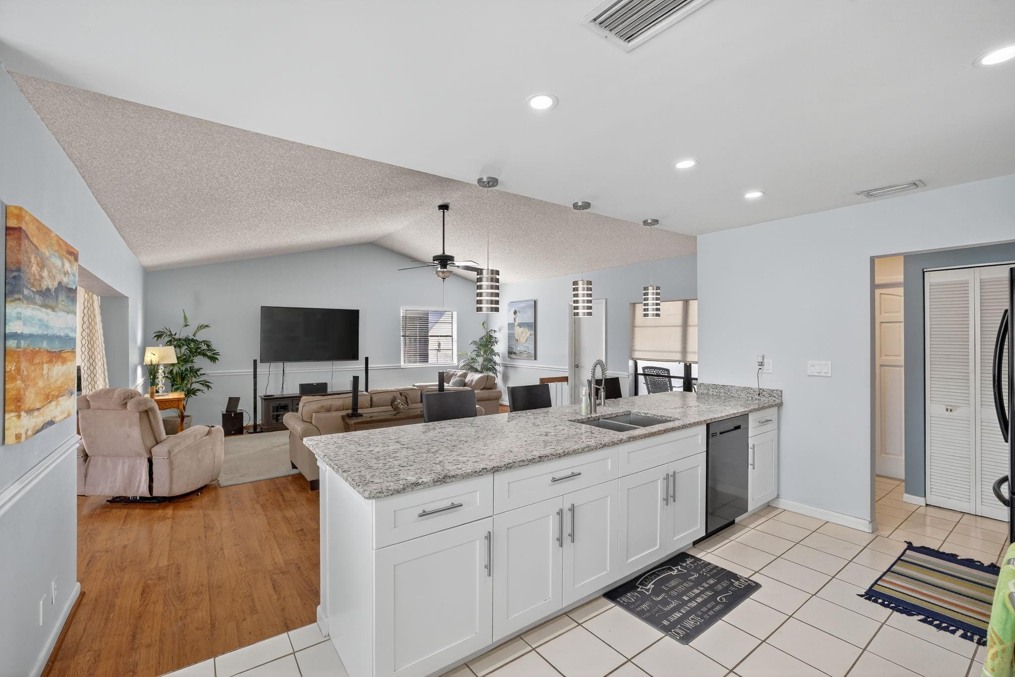 Coral Gate Sec 1 93-7 B - Residential